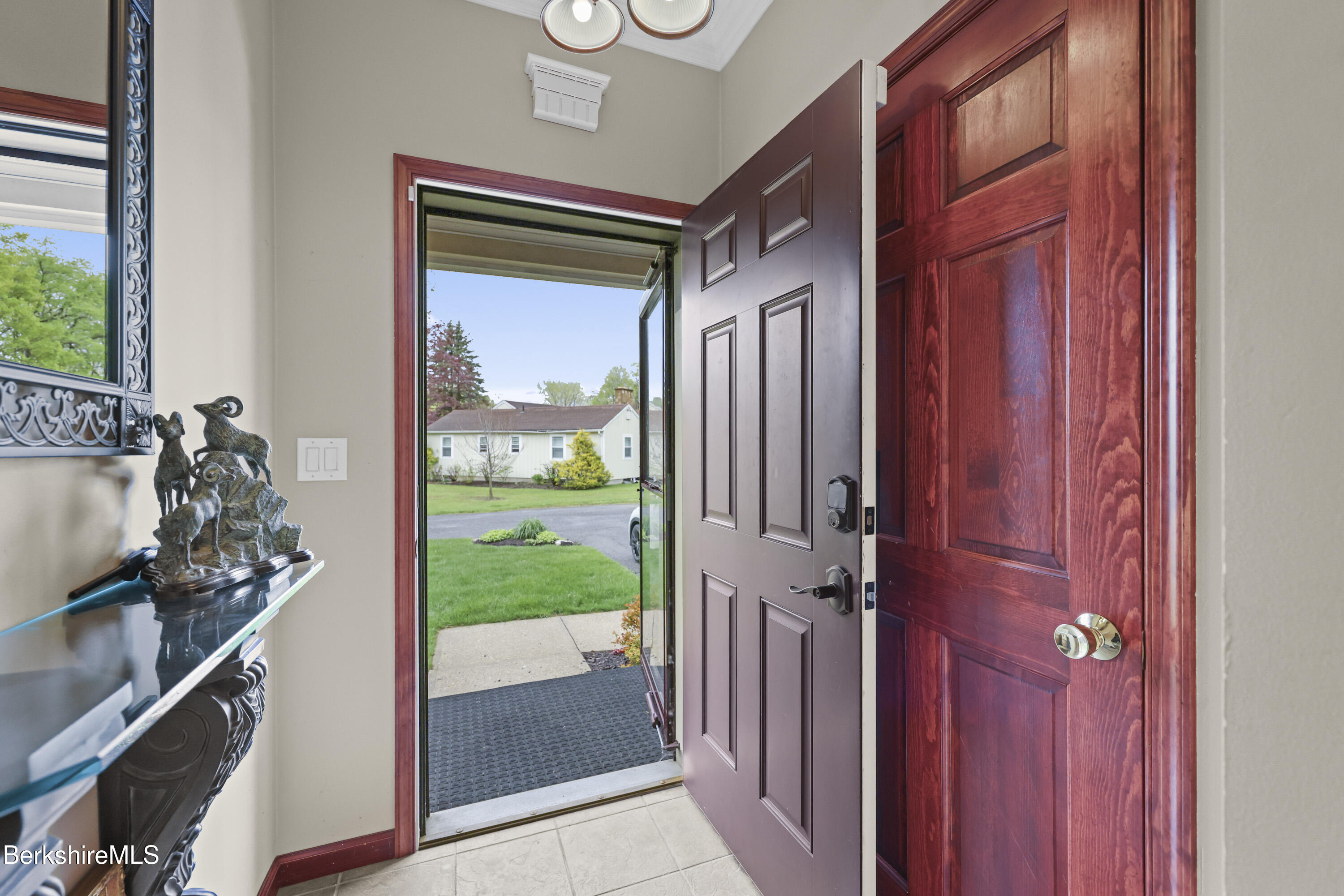 2 Emily Ct, Great Barrington, Massachusetts image 3