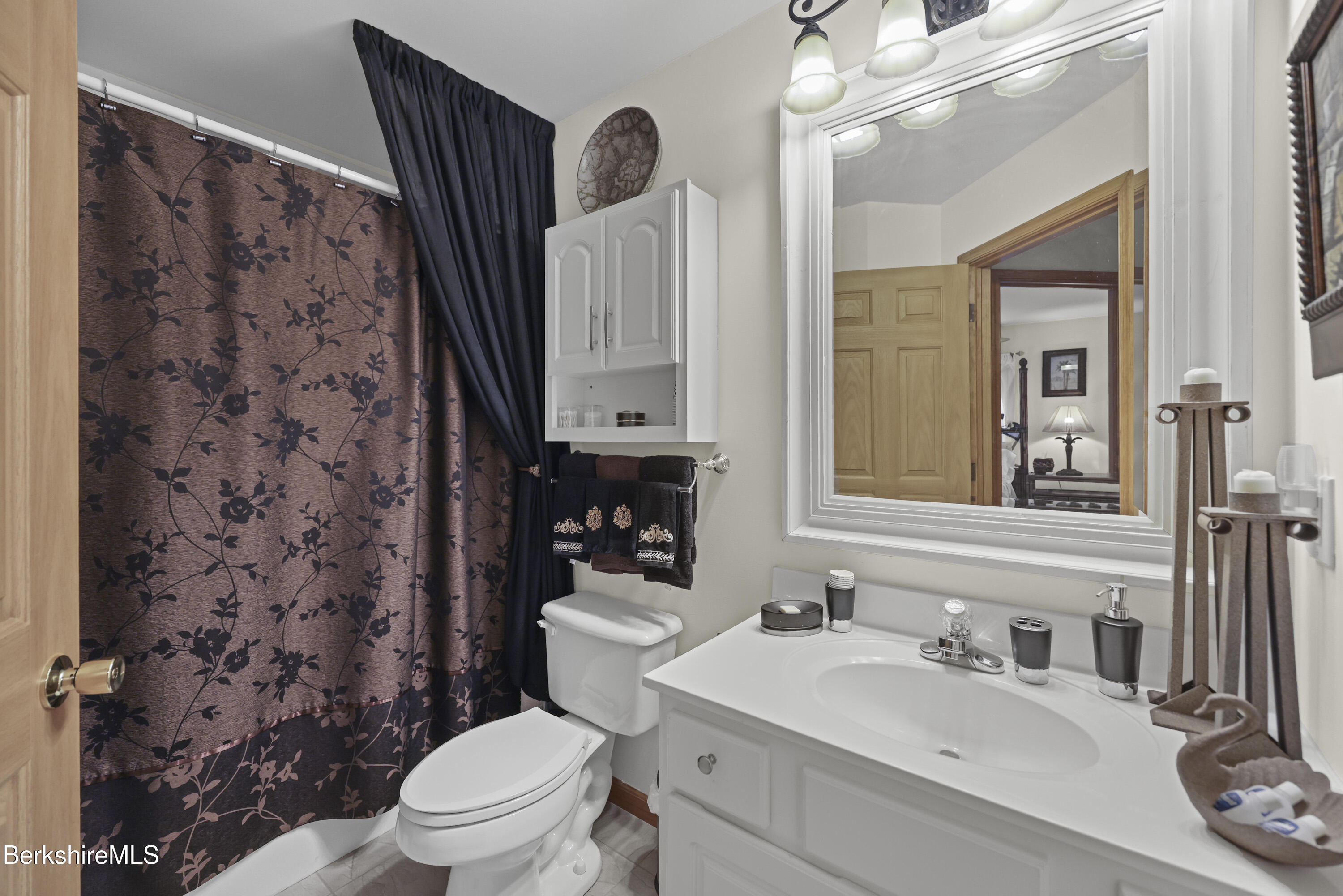 2 Emily Ct, Great Barrington, Massachusetts image 24