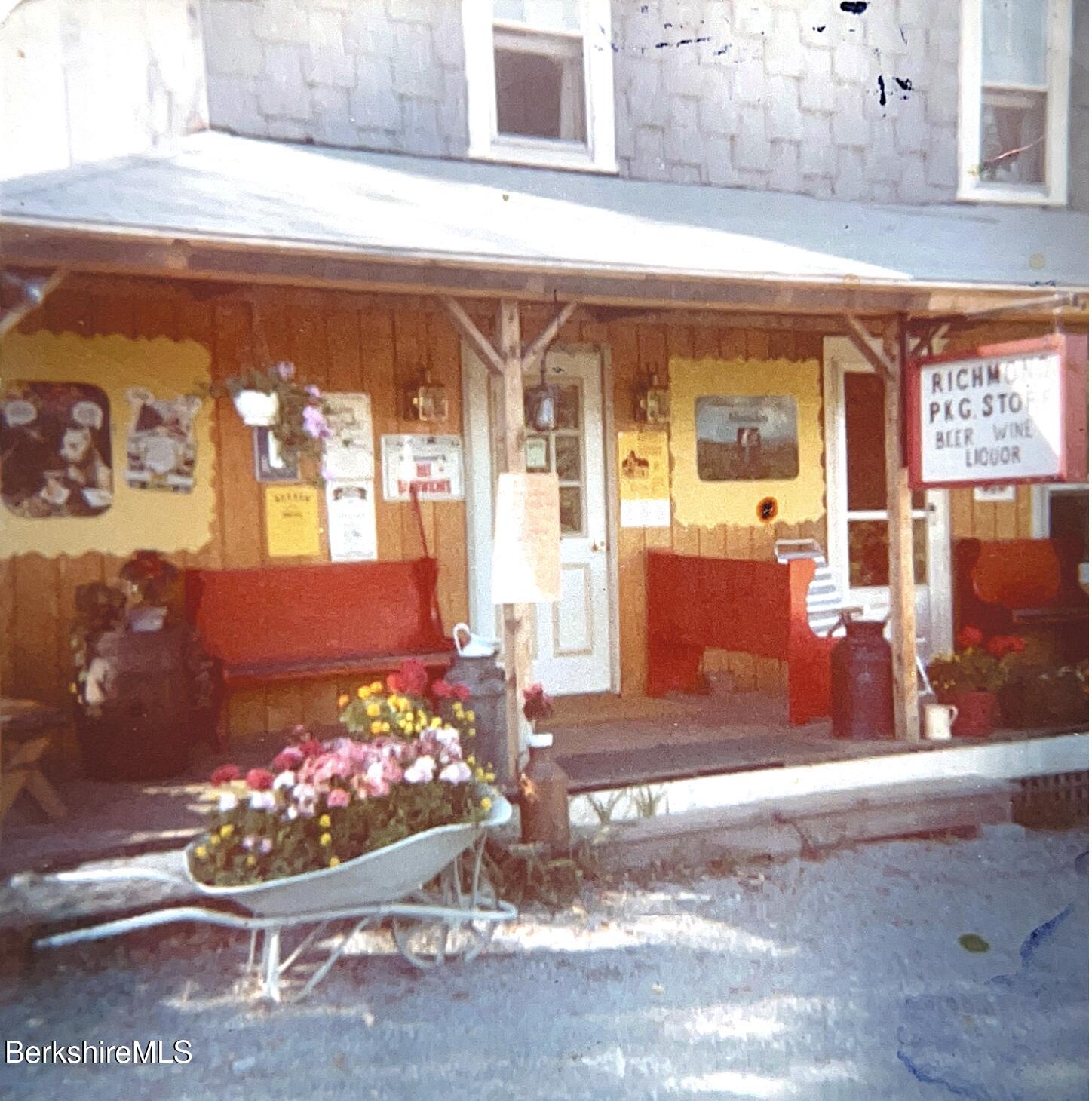 2738 State Rd, Richmond, Massachusetts image 9