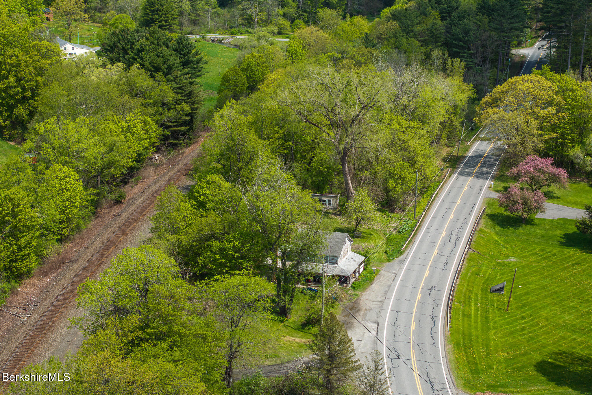 2738 State Rd, Richmond, Massachusetts image 3