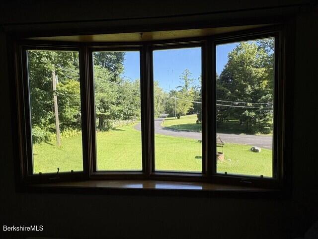 78 Oakhurst Ave
