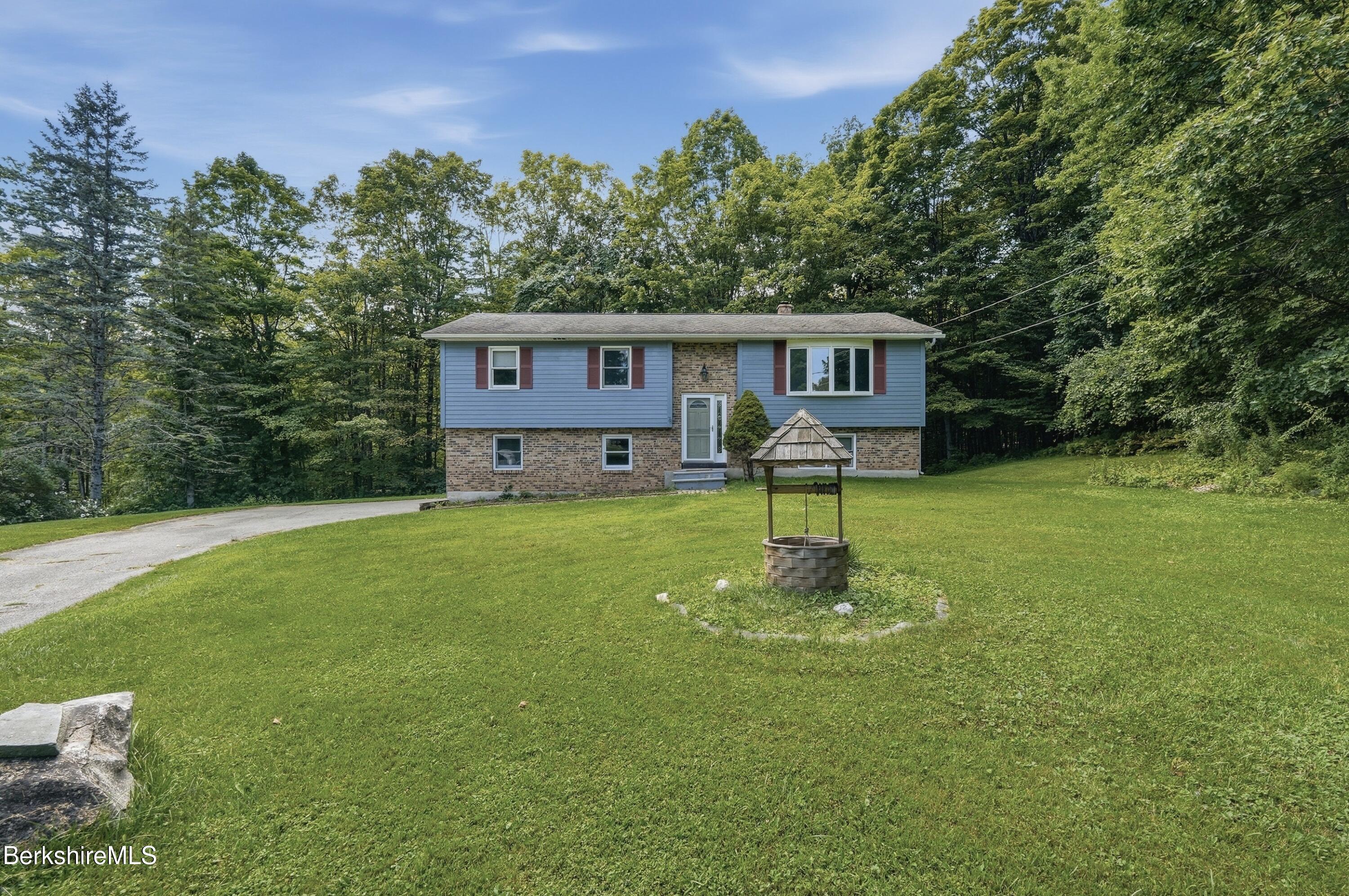 78 Oakhurst Ave
