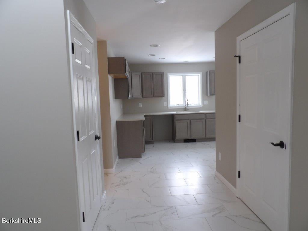 18 Lacona St, Lanesborough, Massachusetts image 5