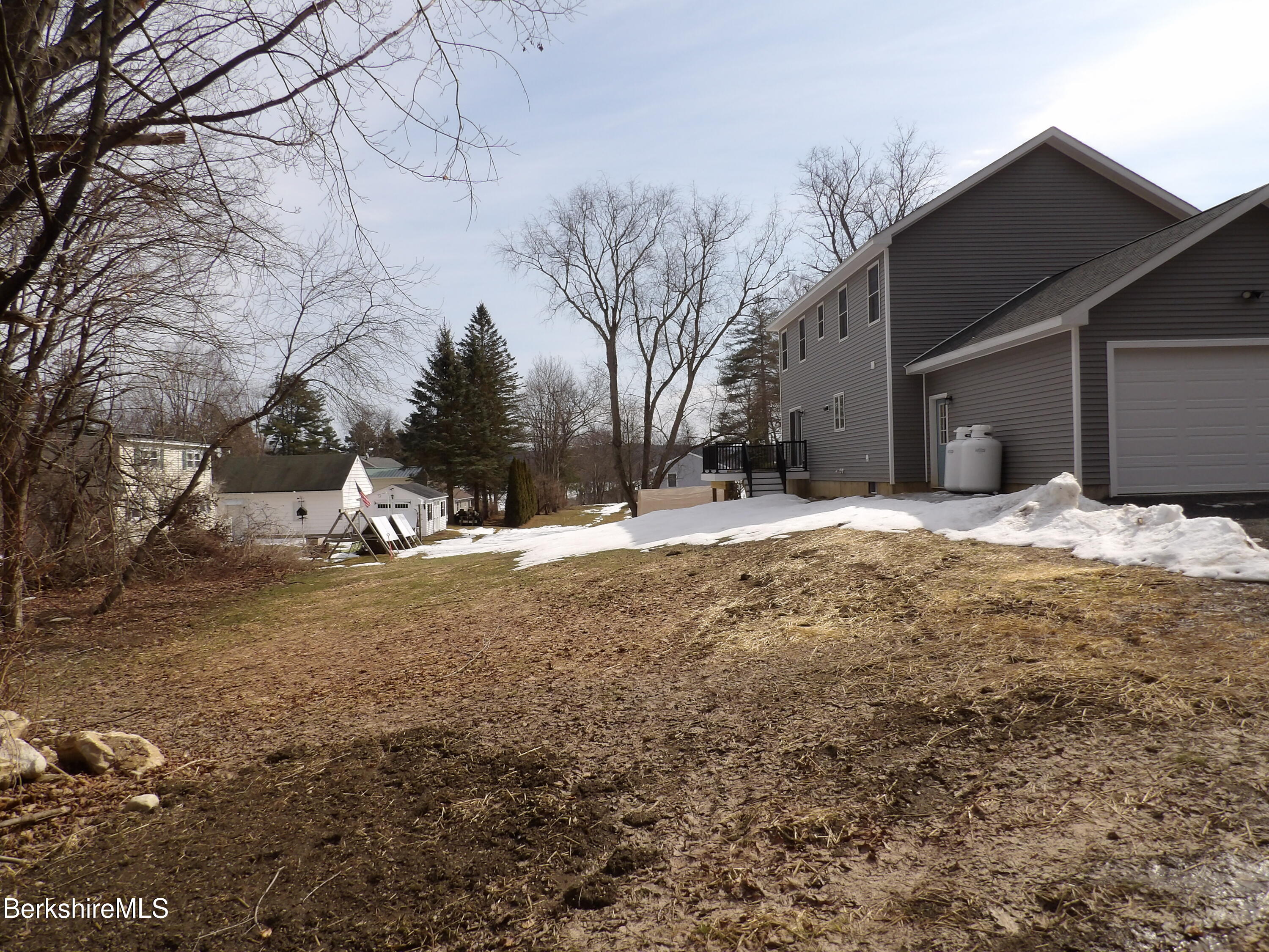18 Lacona St, Lanesborough, Massachusetts image 39