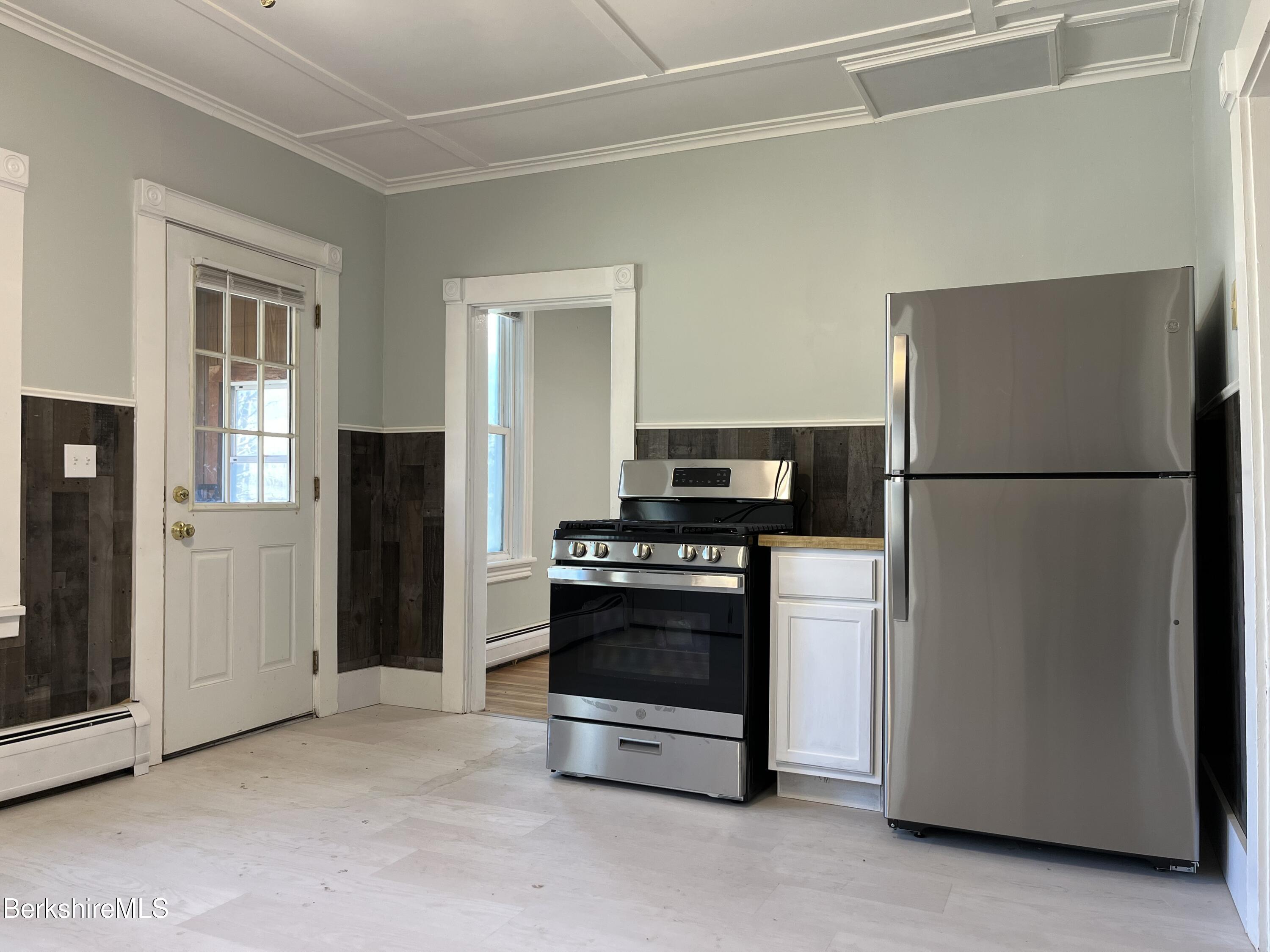447 River St, North Adams, Massachusetts image 12