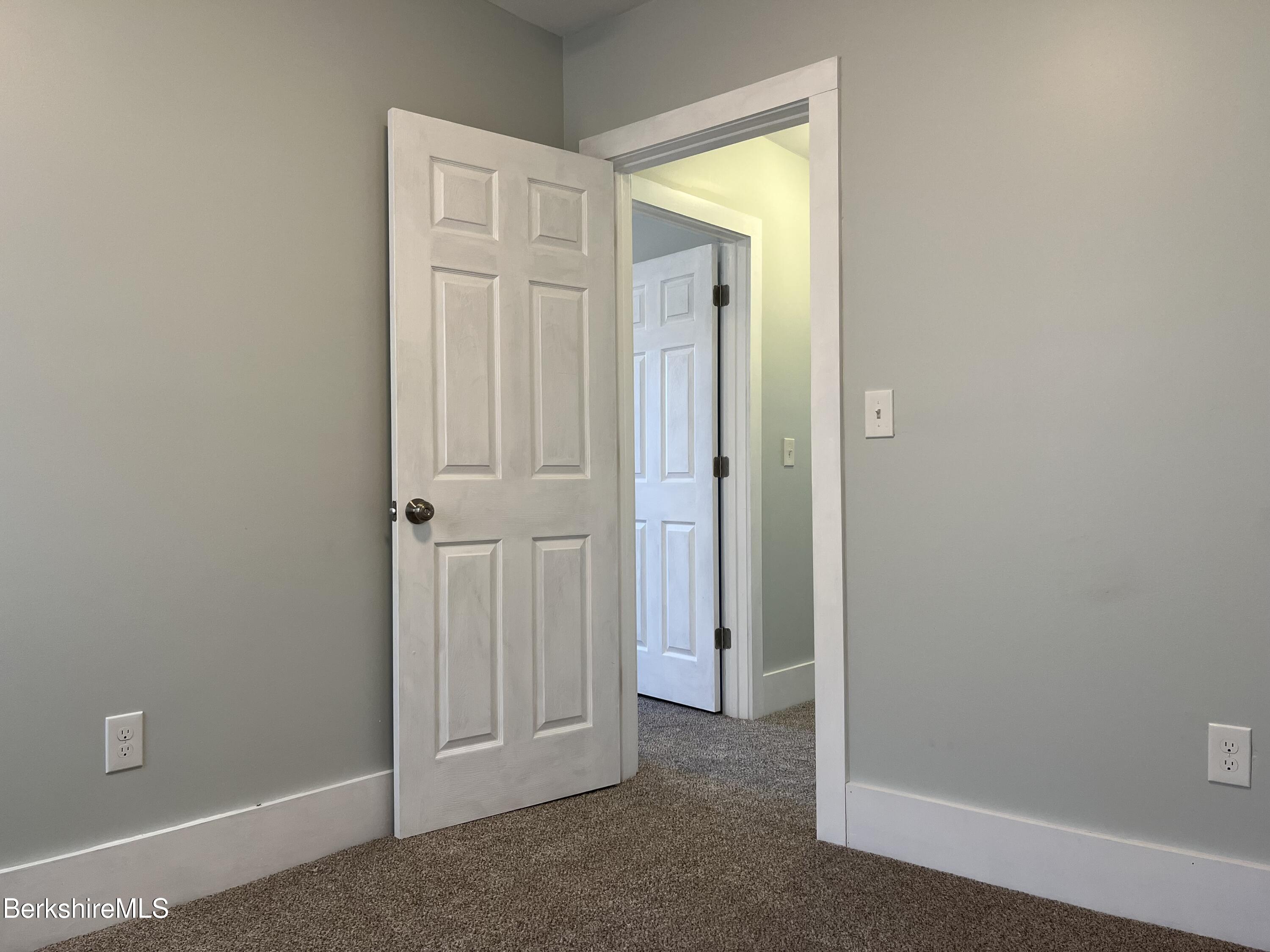 447 River St, North Adams, Massachusetts image 40