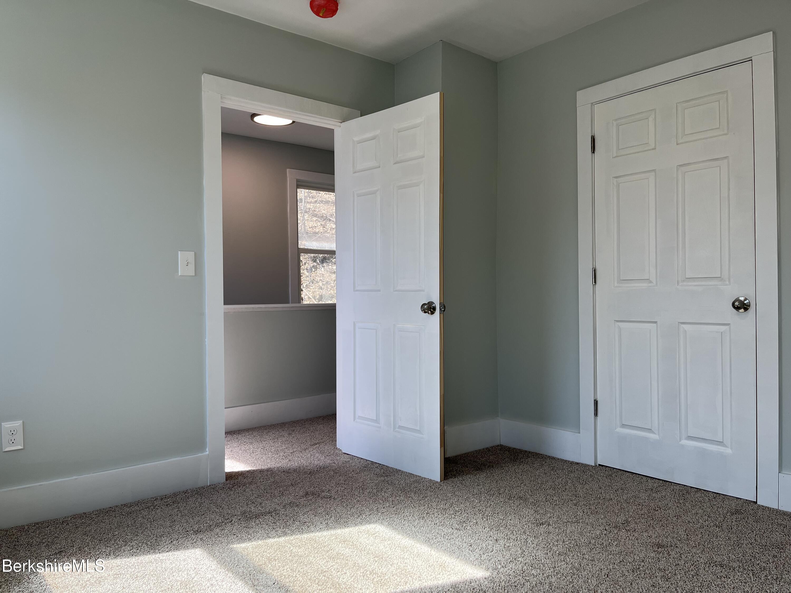 447 River St, North Adams, Massachusetts image 35
