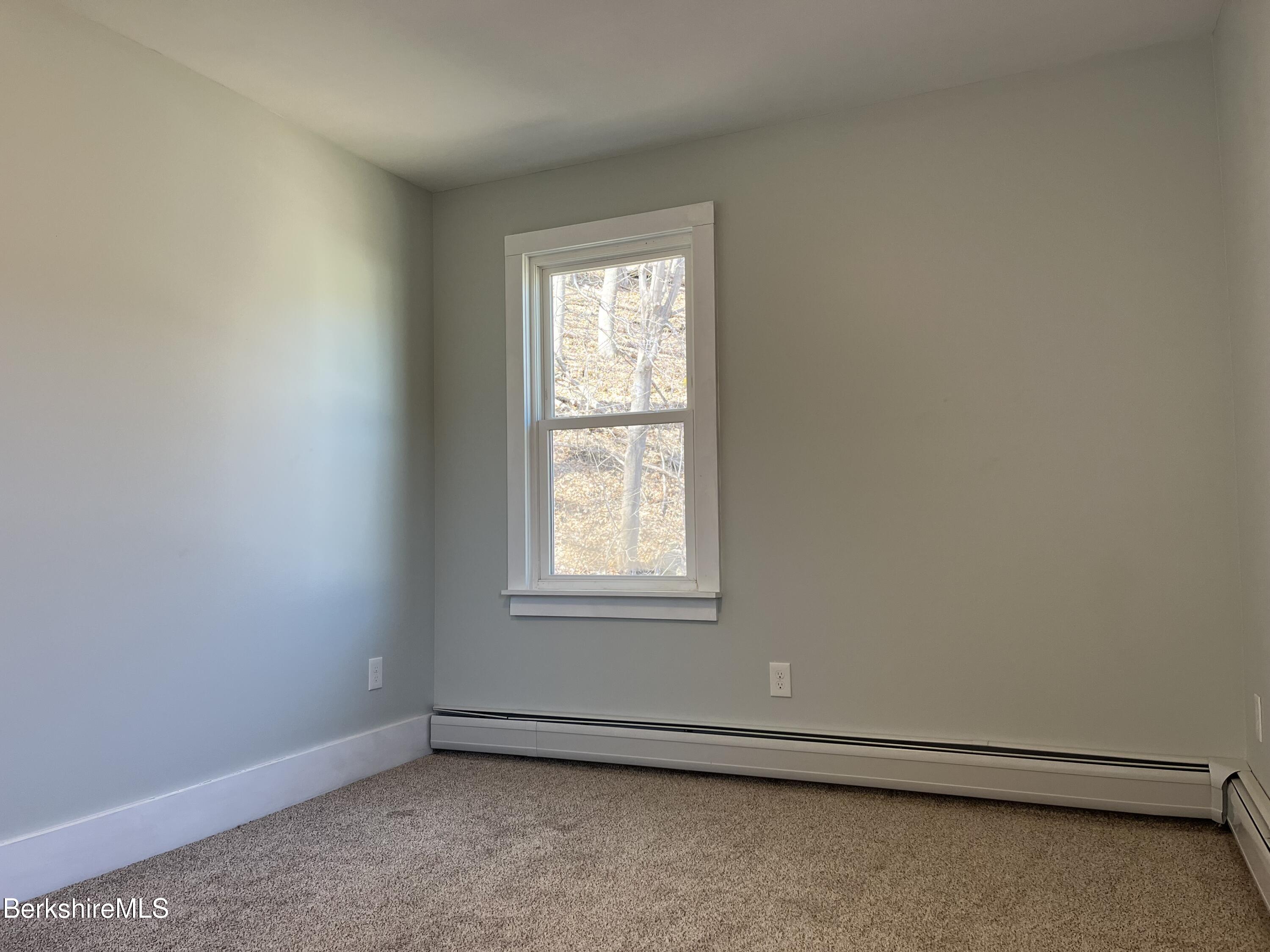 447 River St, North Adams, Massachusetts image 39
