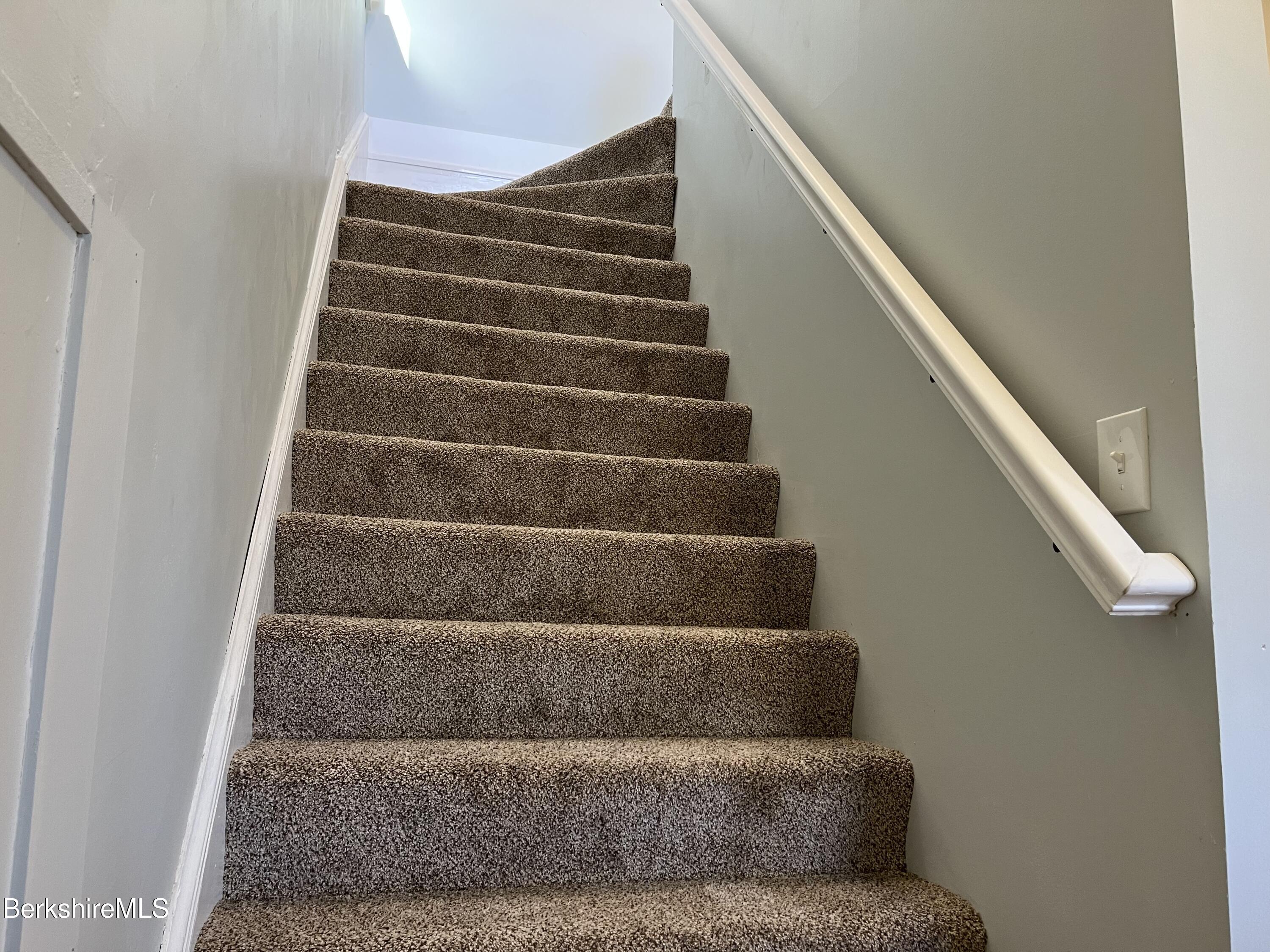 447 River St, North Adams, Massachusetts image 27