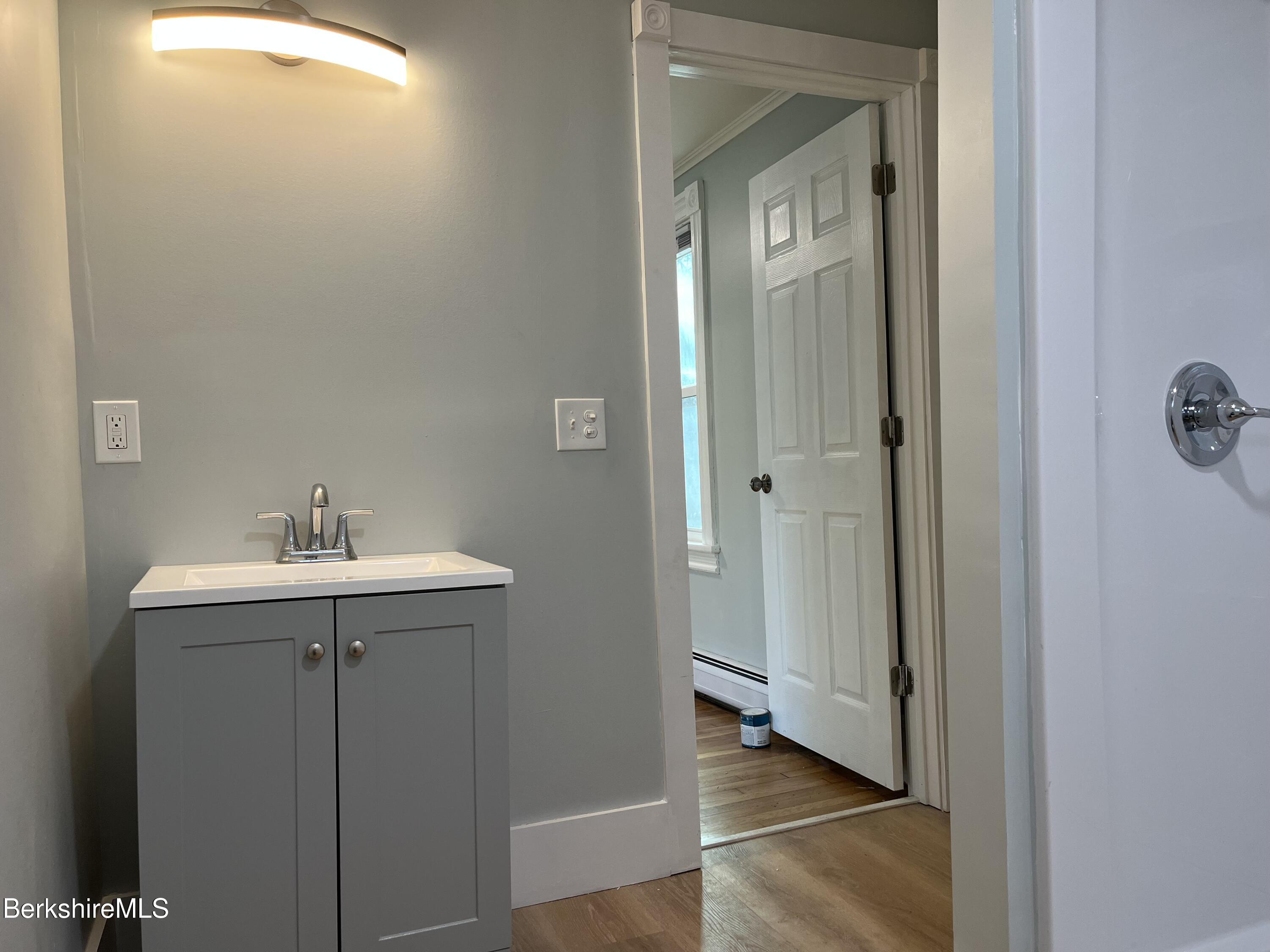 447 River St, North Adams, Massachusetts image 20