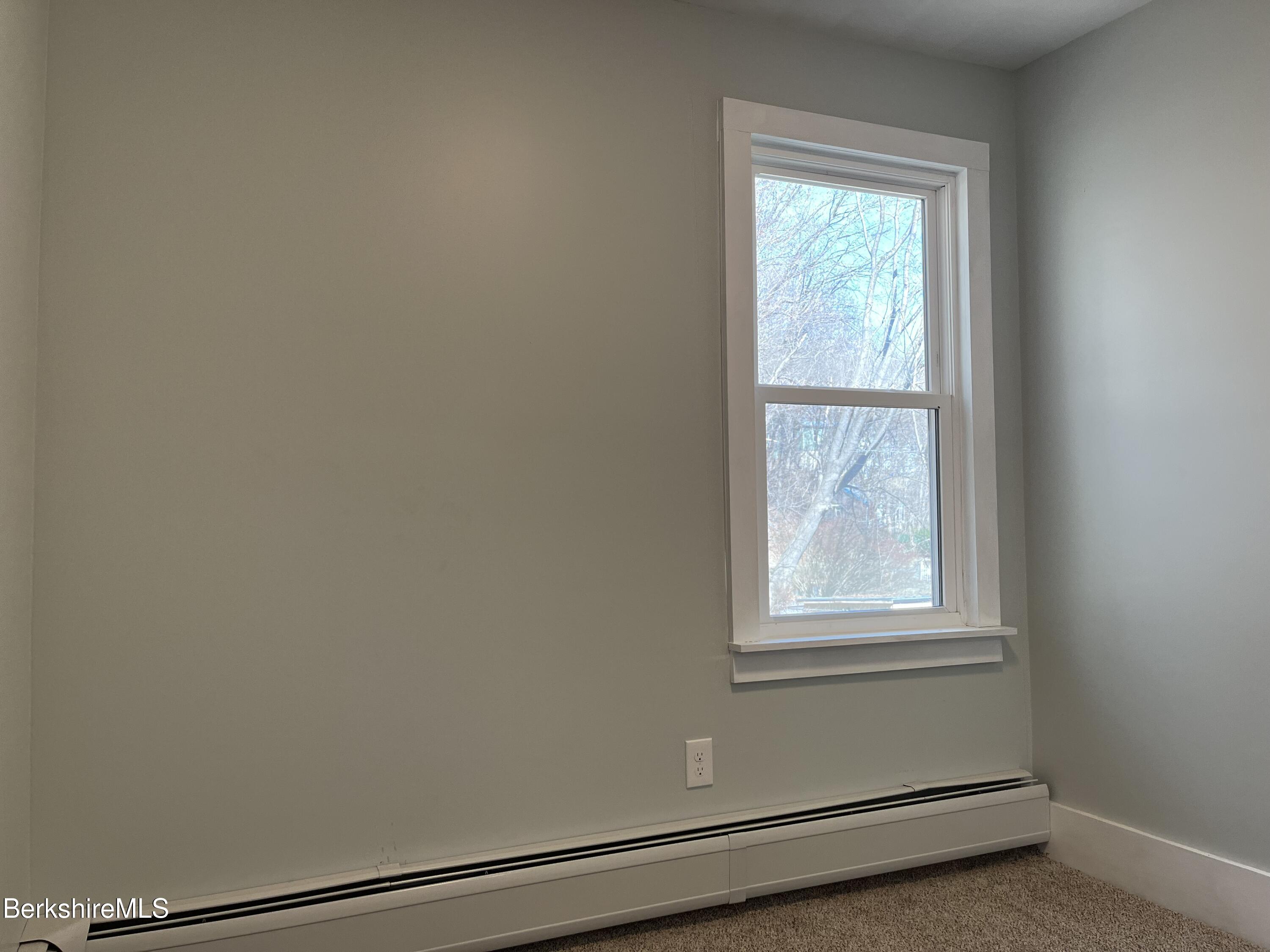 447 River St, North Adams, Massachusetts image 41