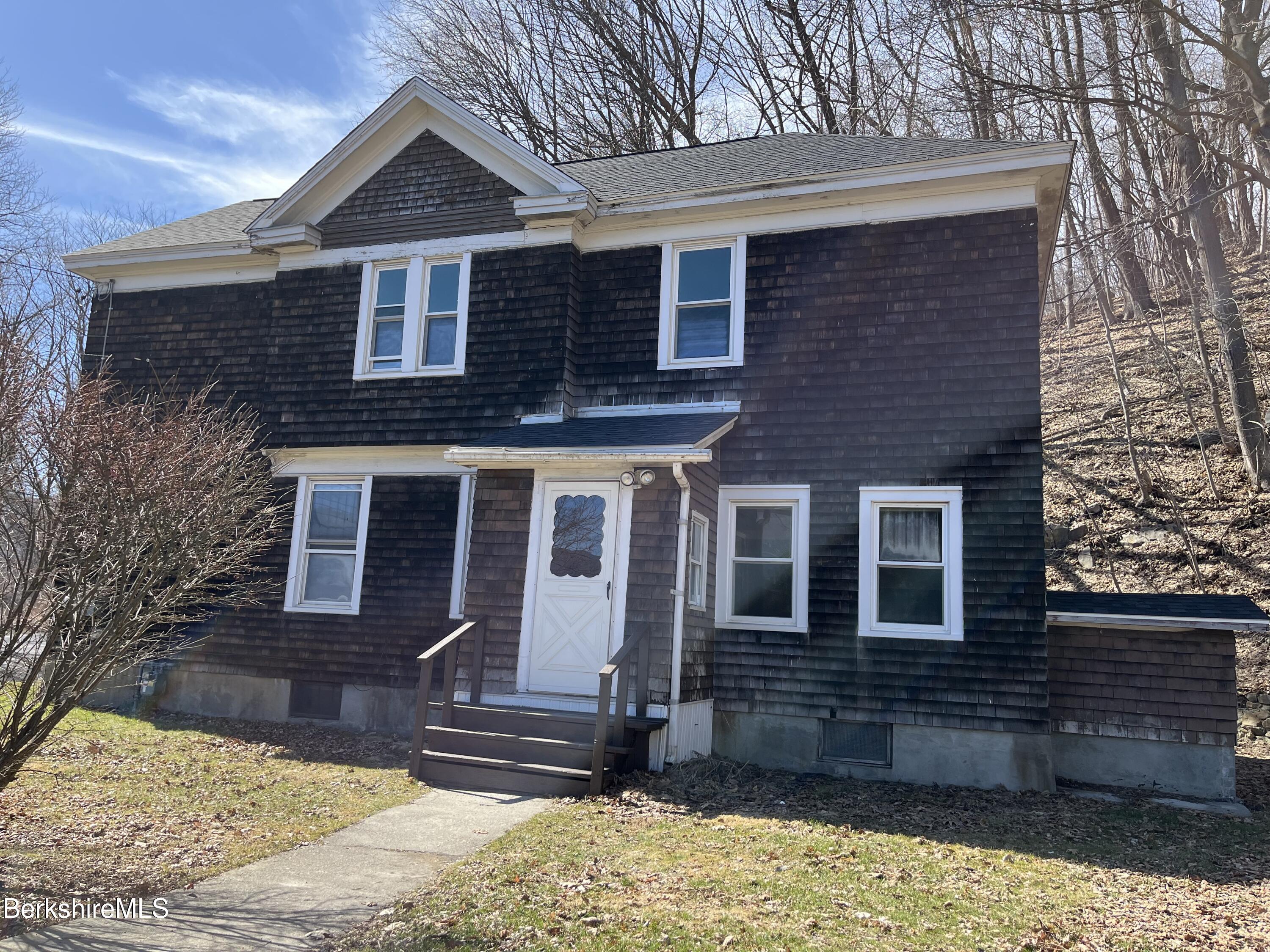 447 River St, North Adams, Massachusetts image 7