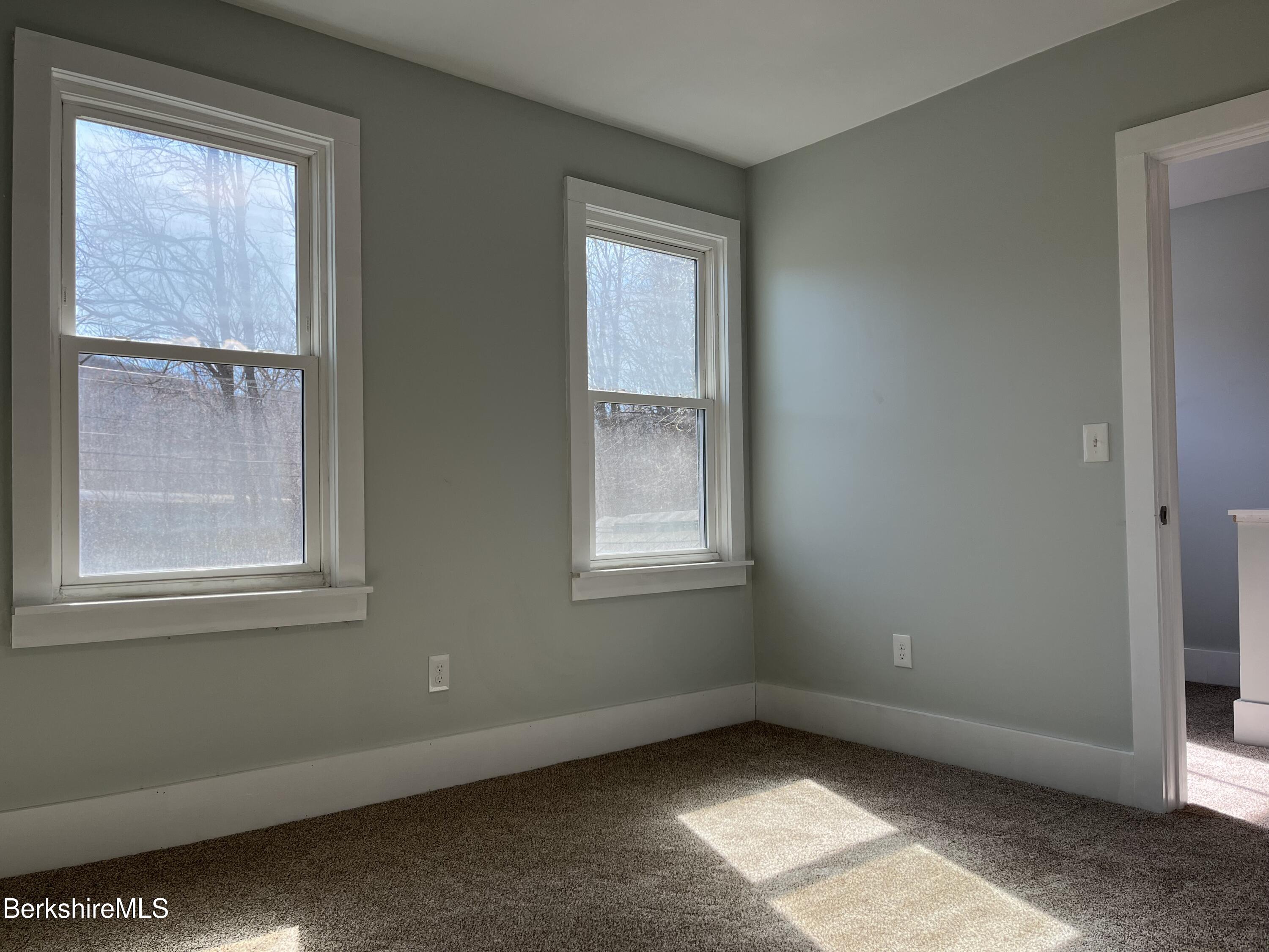 447 River St, North Adams, Massachusetts image 34