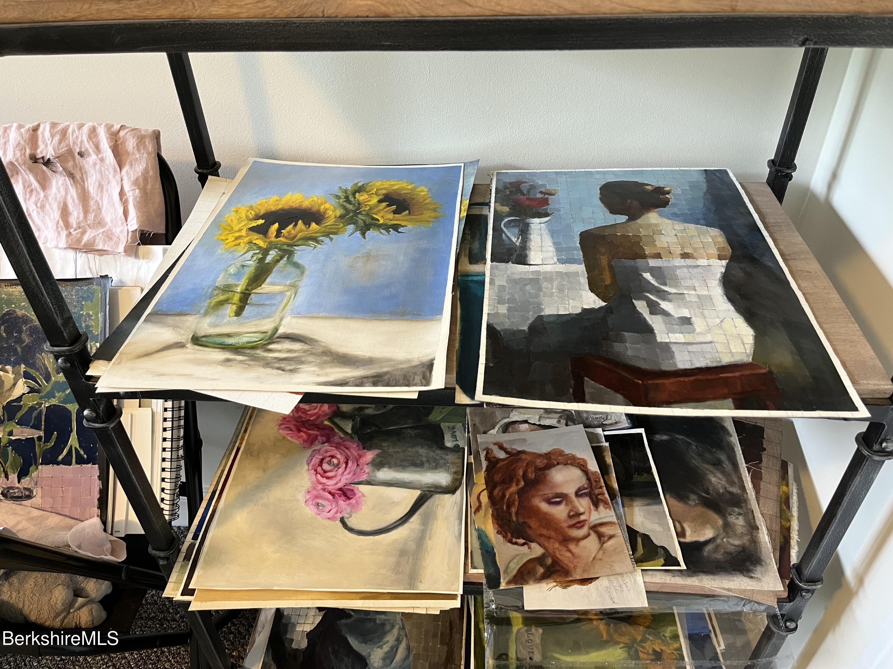 Lenox, Massachusetts 01240, United States, 3 Bedrooms Bedrooms, ,3 BathroomsBathrooms,Residential,Active,151538