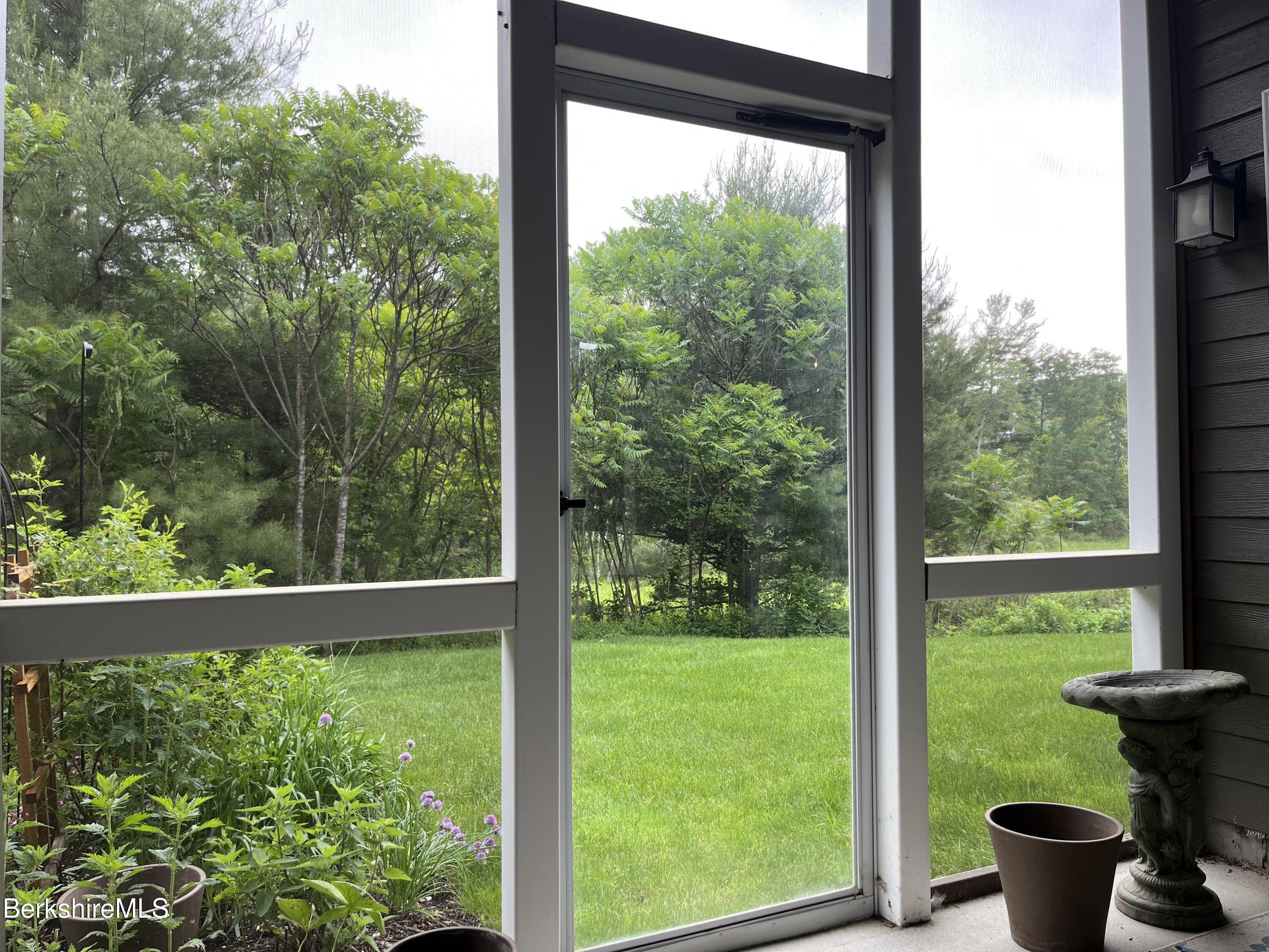 Lenox, Massachusetts 01240, United States, 3 Bedrooms Bedrooms, ,3 BathroomsBathrooms,Residential,Active,151538