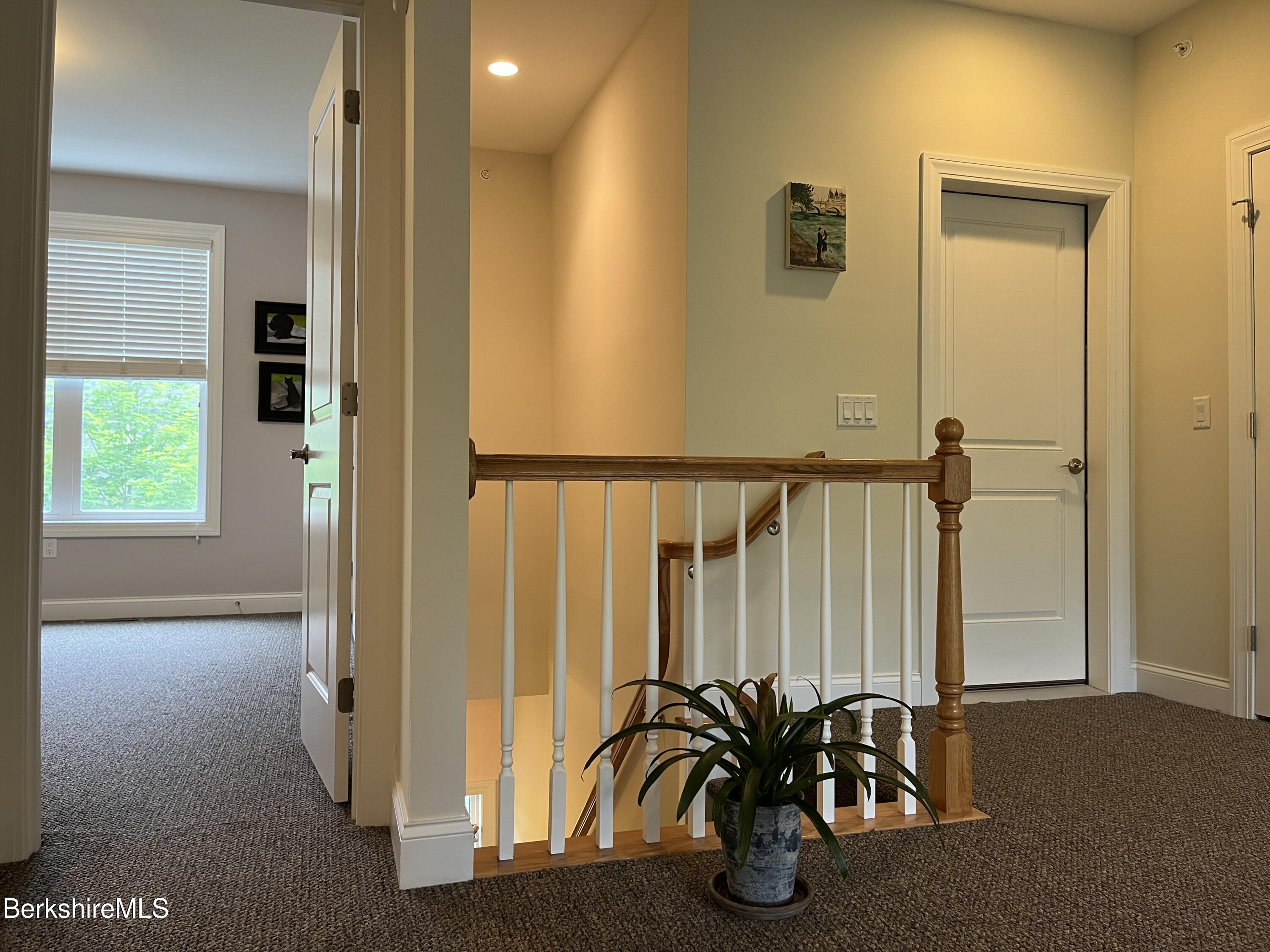 Lenox, Massachusetts 01240, United States, 3 Bedrooms Bedrooms, ,3 BathroomsBathrooms,Residential,Active,151538