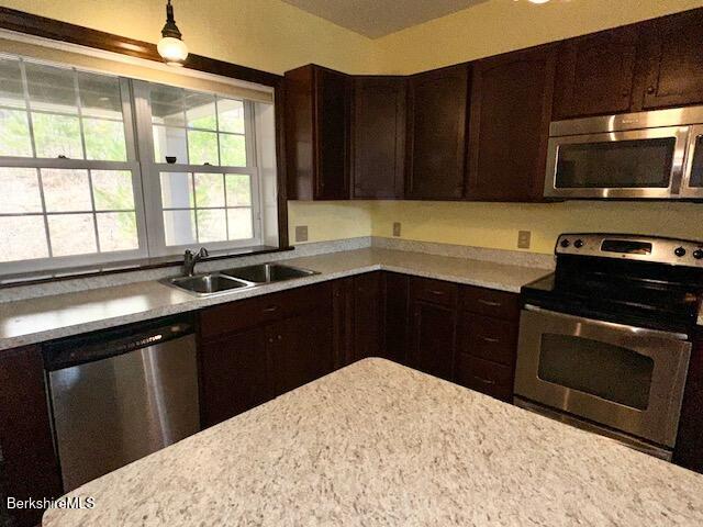 791 Partridge Rd, Lanesborough, Massachusetts image 6