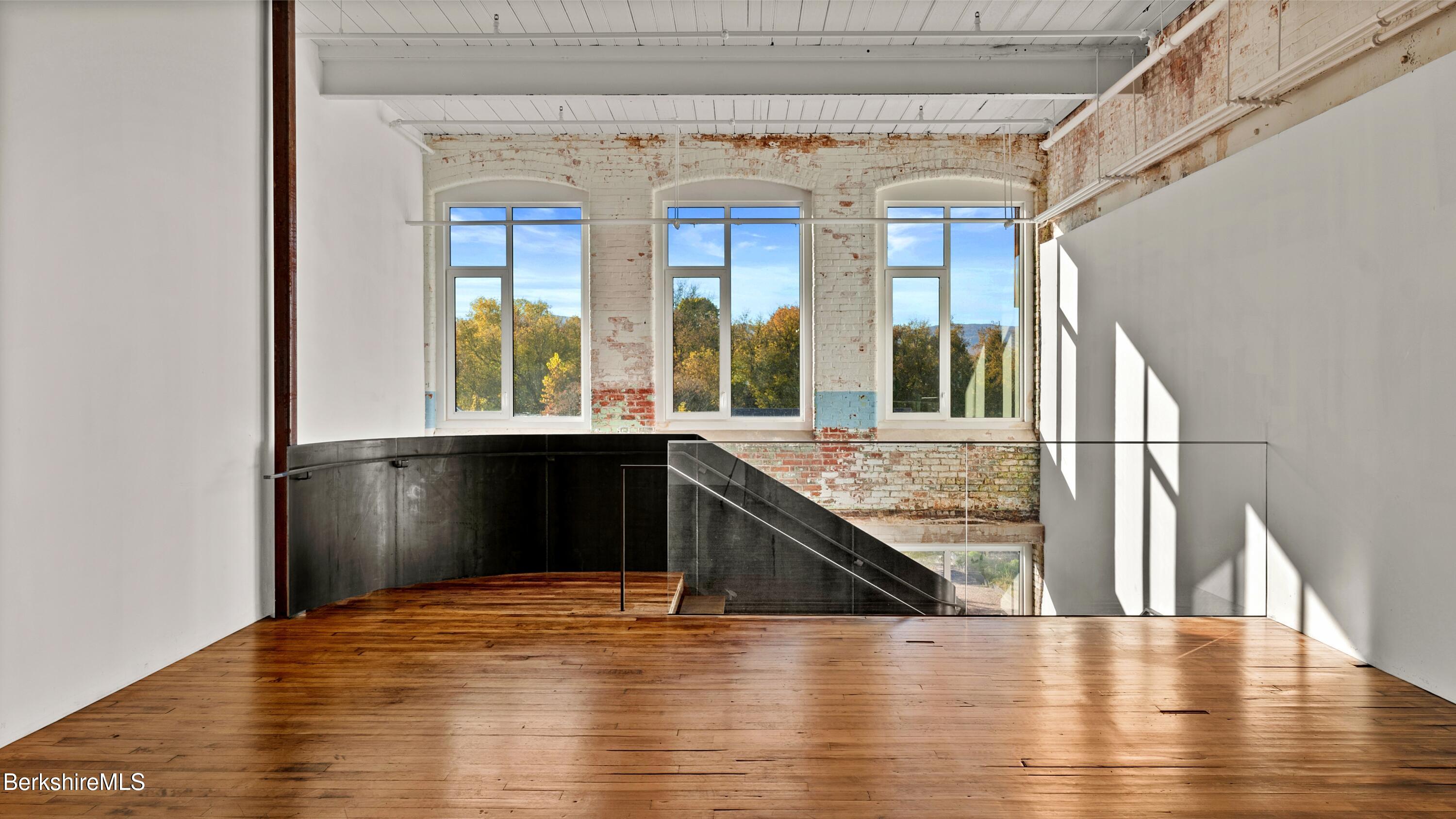 520 State Rd #204, North Adams, Massachusetts image 4