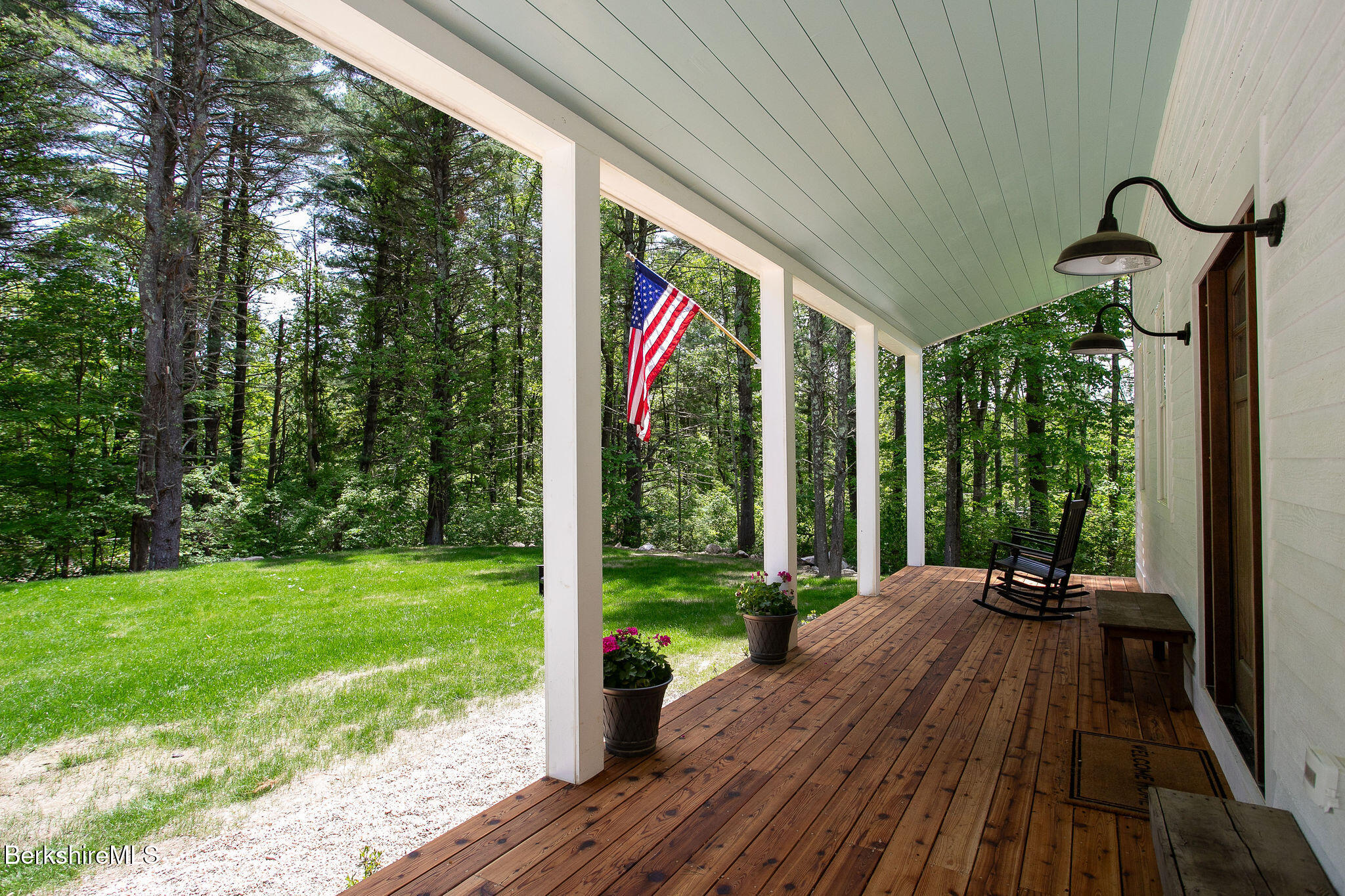 60 Parsley Ln, Sheffield, Massachusetts image 2
