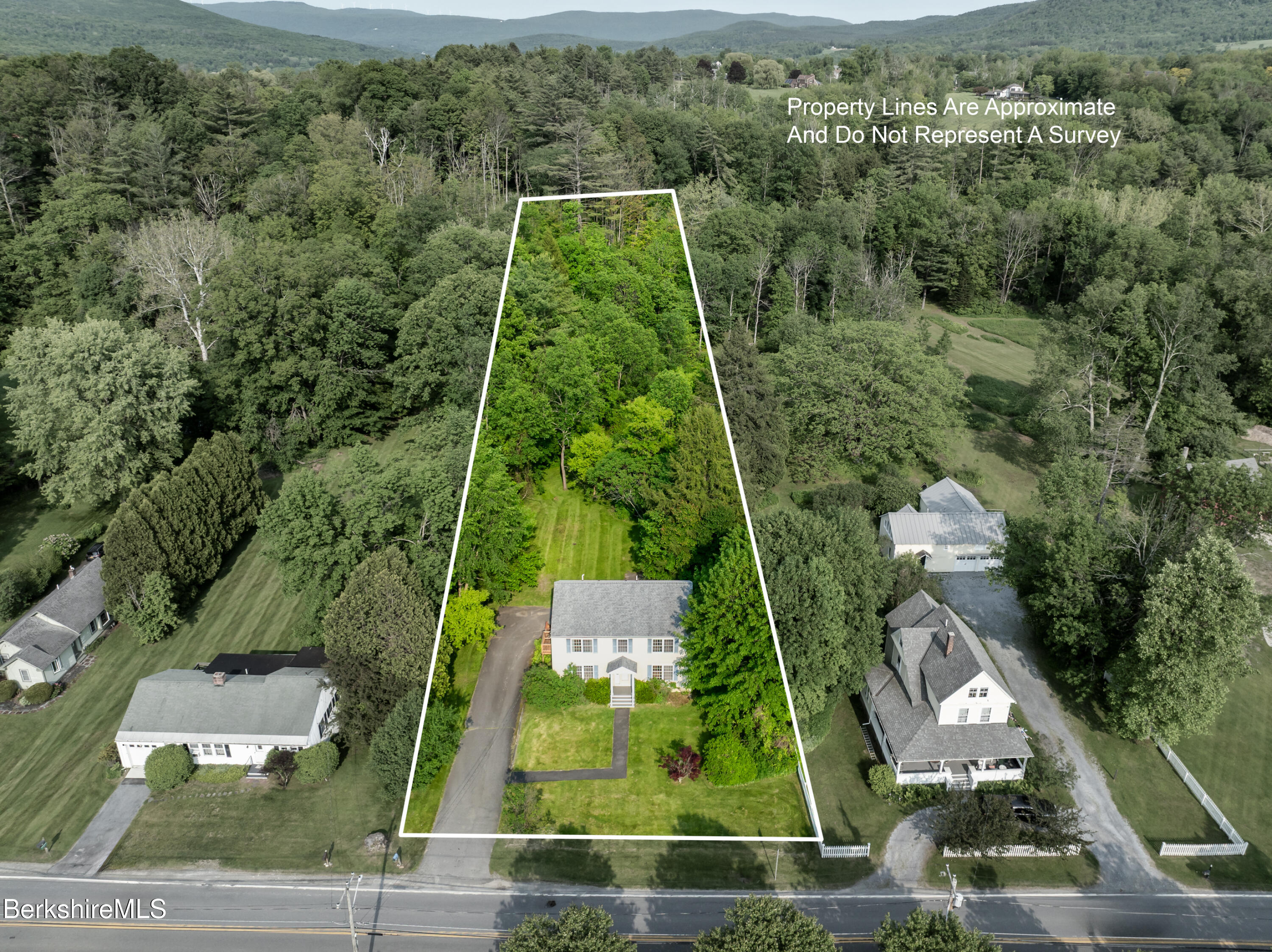 518 Water St, Williamstown, Massachusetts image 38