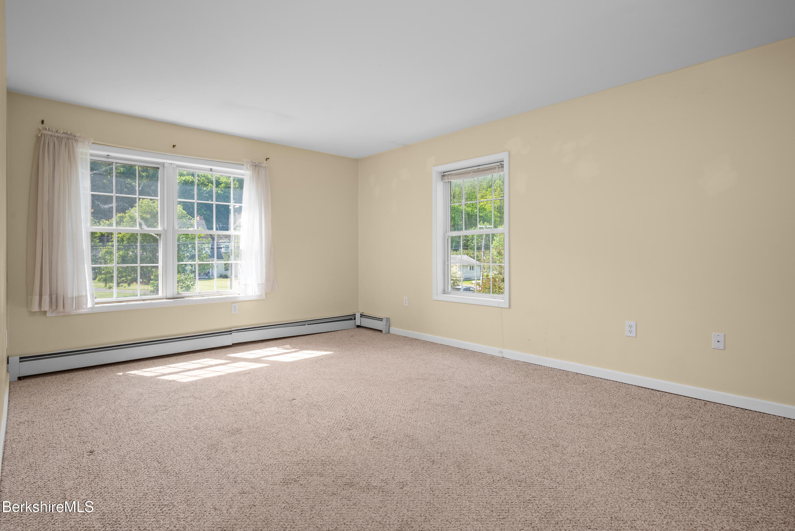 518 Water St, Williamstown, Massachusetts image 21