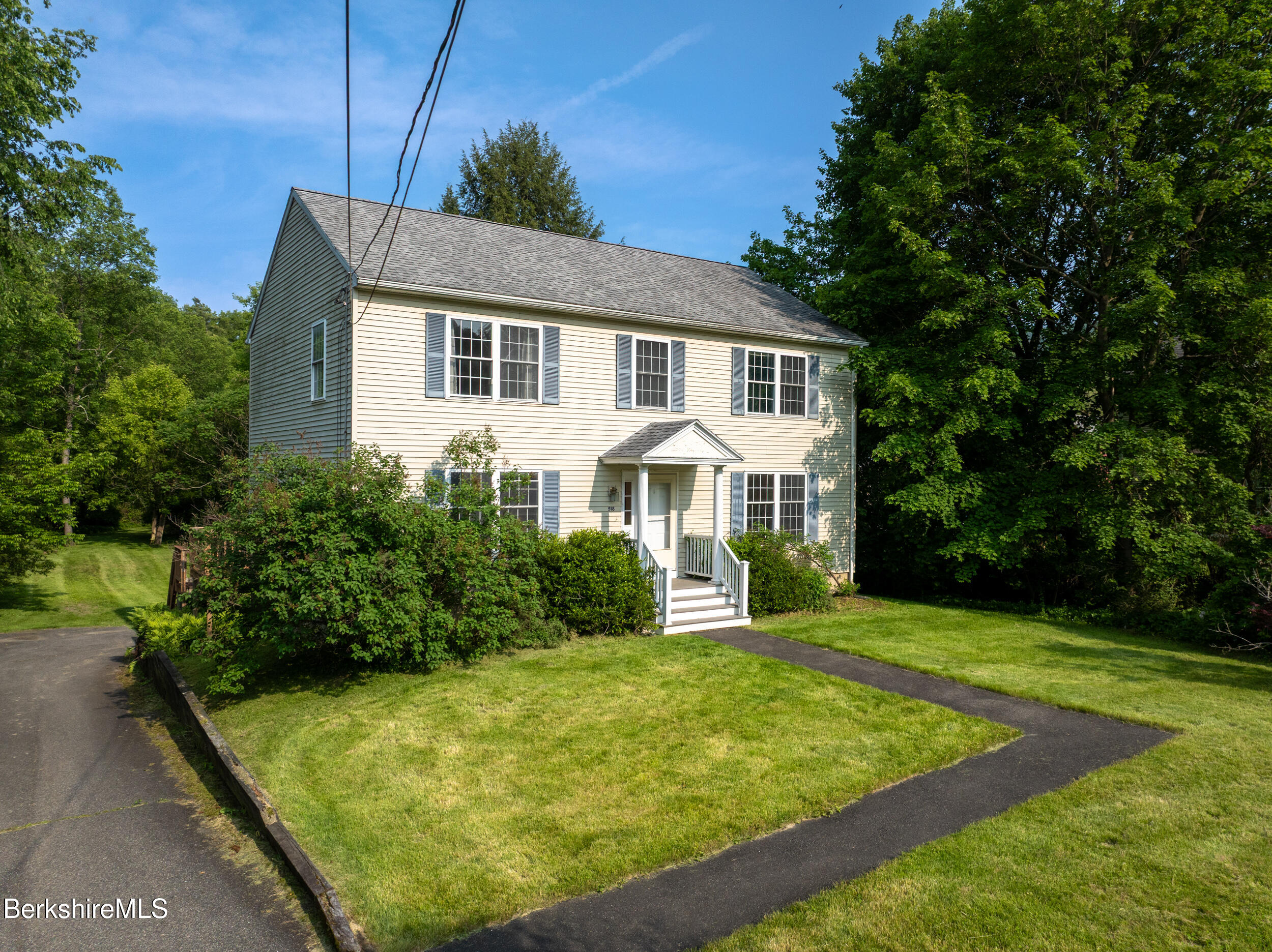 518 Water St, Williamstown, Massachusetts image 3