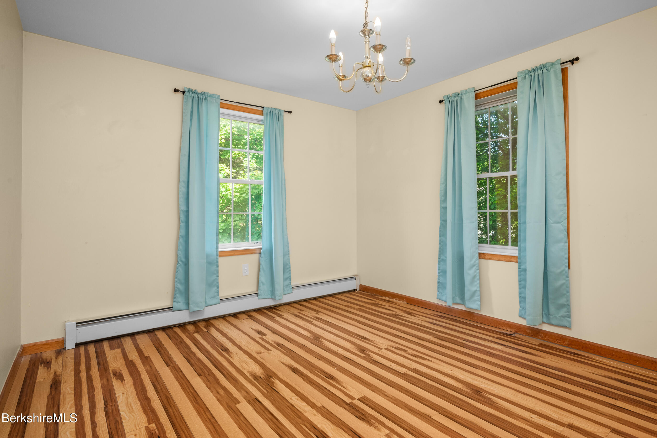 518 Water St, Williamstown, Massachusetts image 14