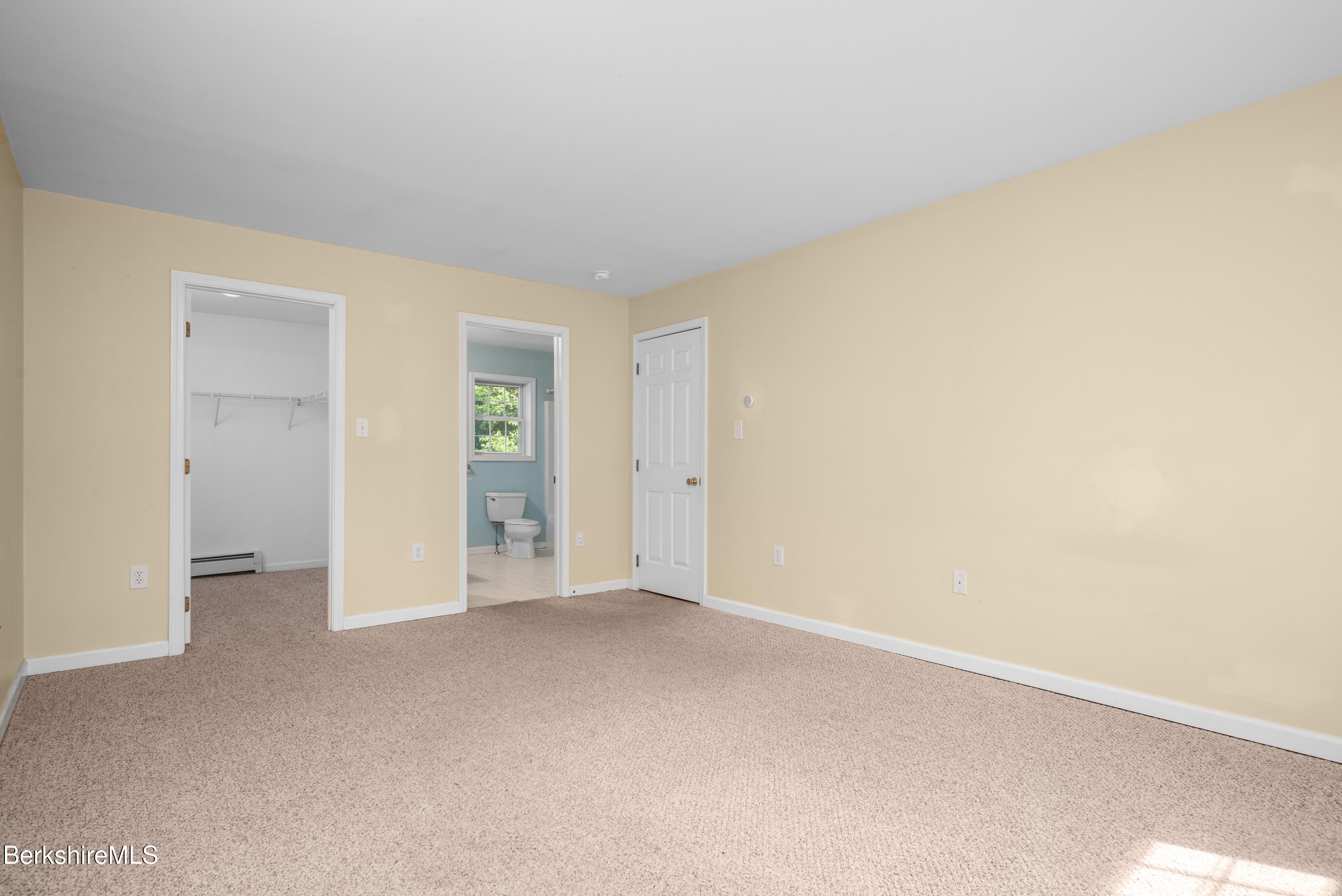 518 Water St, Williamstown, Massachusetts image 22