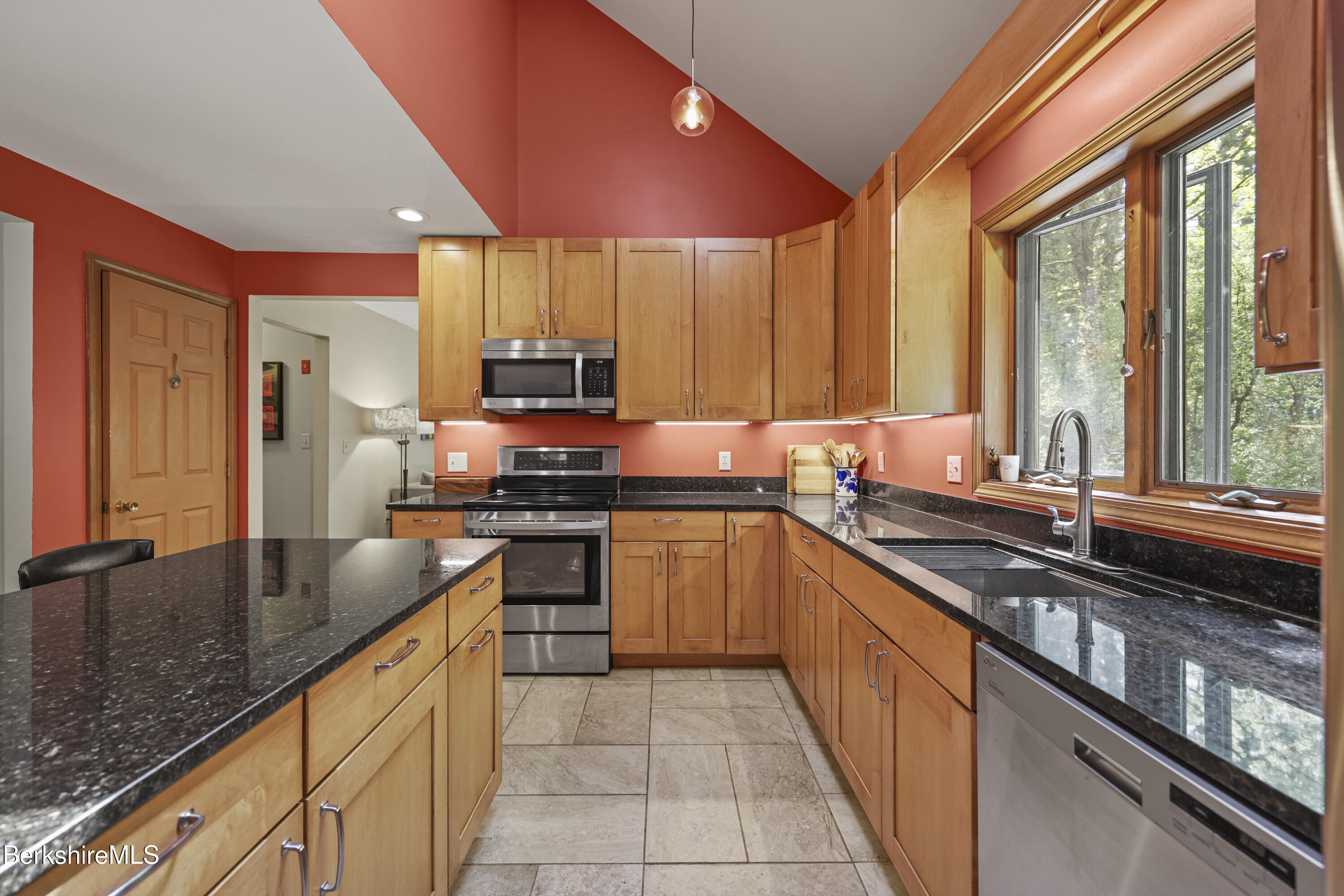 126 Christian Hill Rd, Great Barrington, Massachusetts image 9