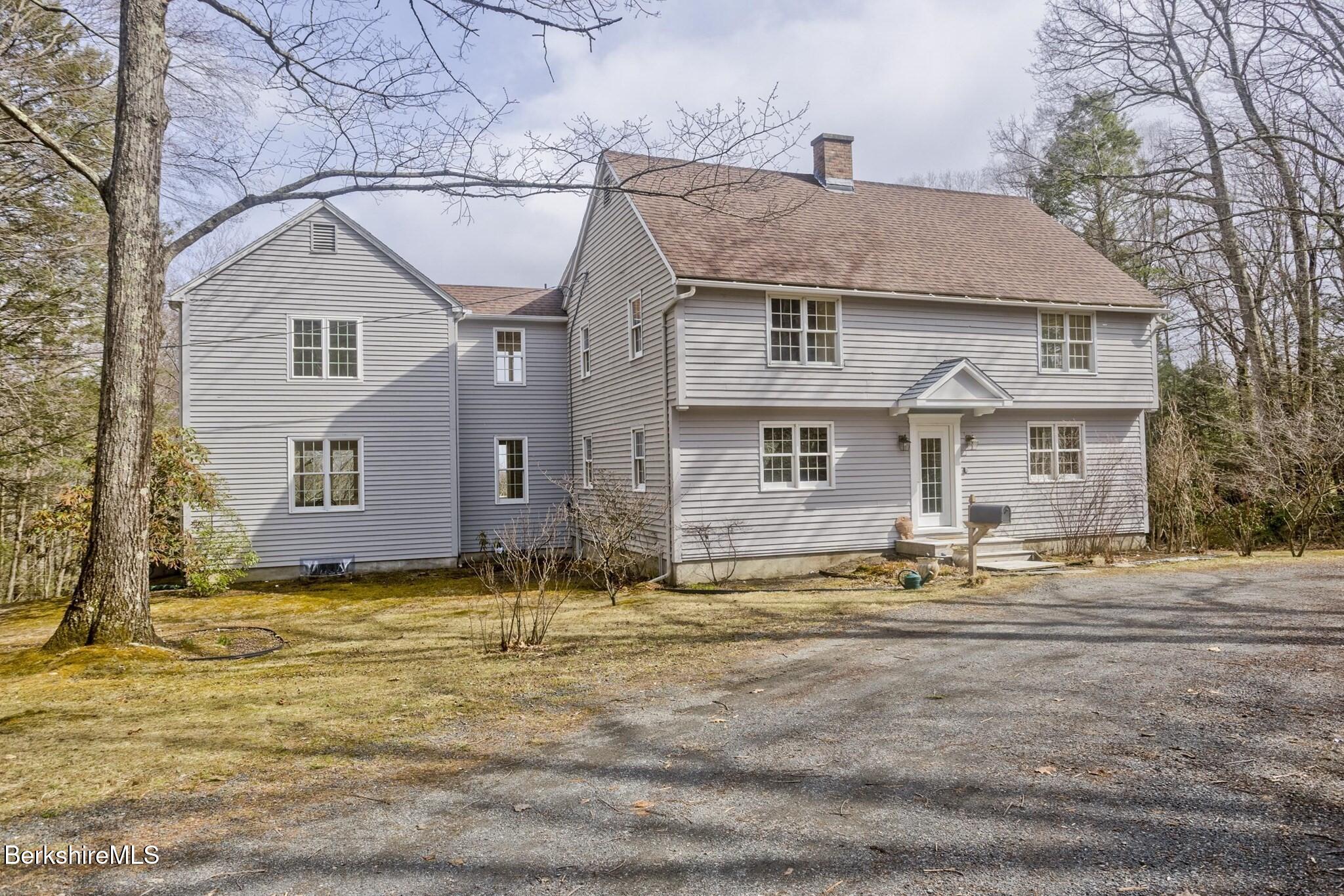 21 Unquomonk Rd, Williamsburg, Massachusetts image 4
