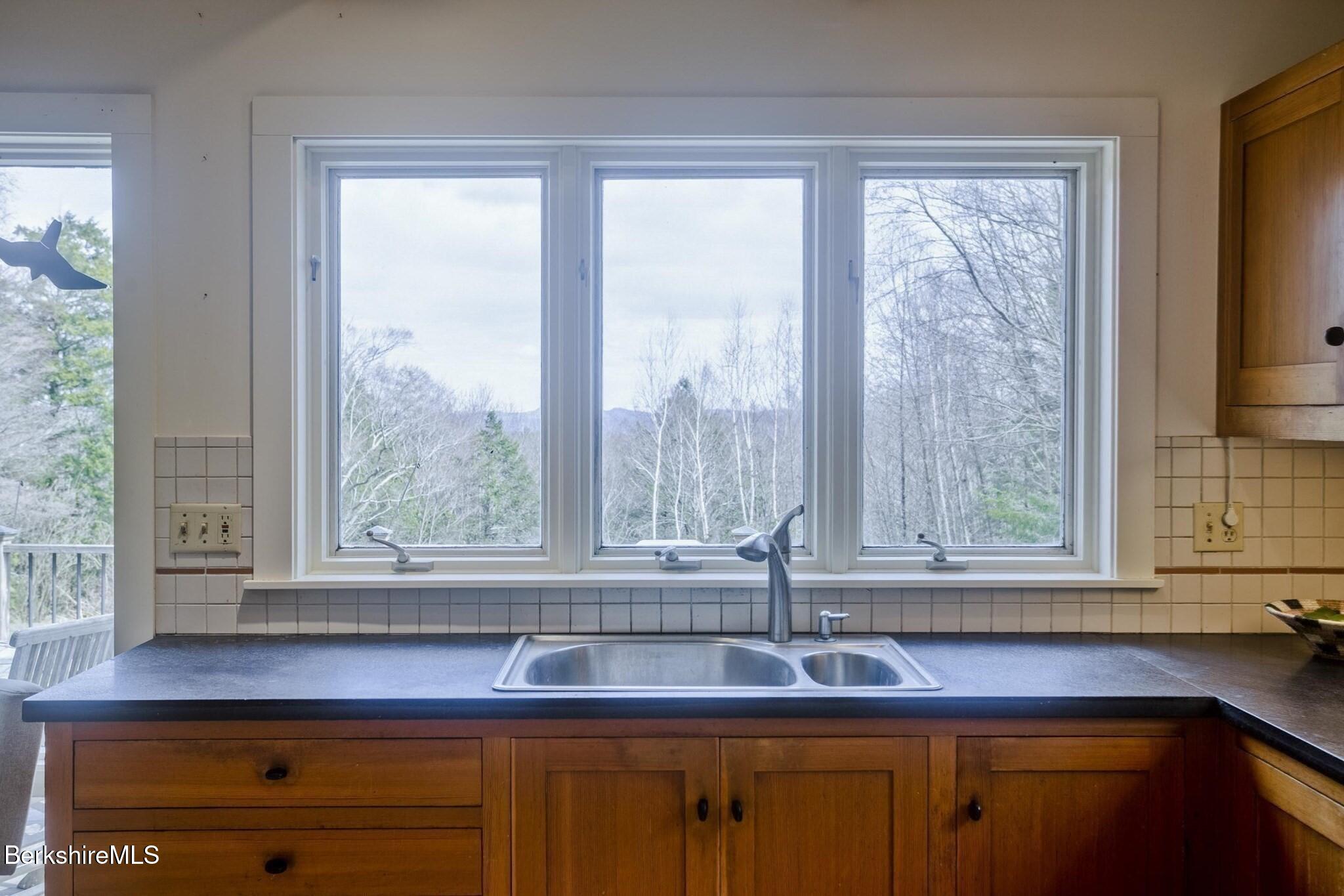 21 Unquomonk Rd, Williamsburg, Massachusetts image 18