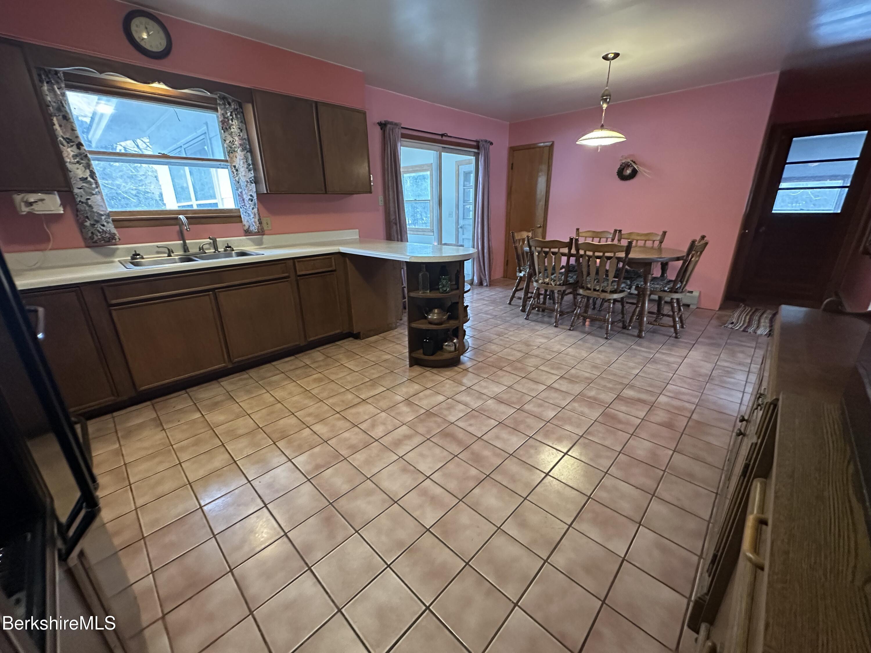 4283 Ccrt 9 Ext, New Lebanon, New York image 9