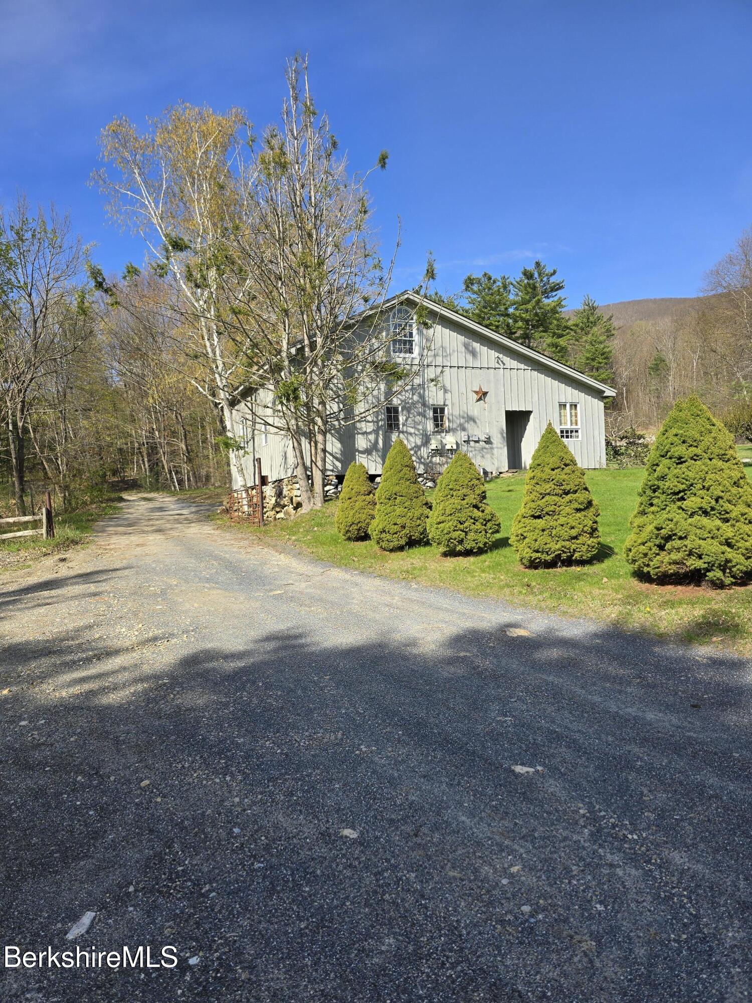 924 Henderson Rd, Williamstown, Massachusetts image 42