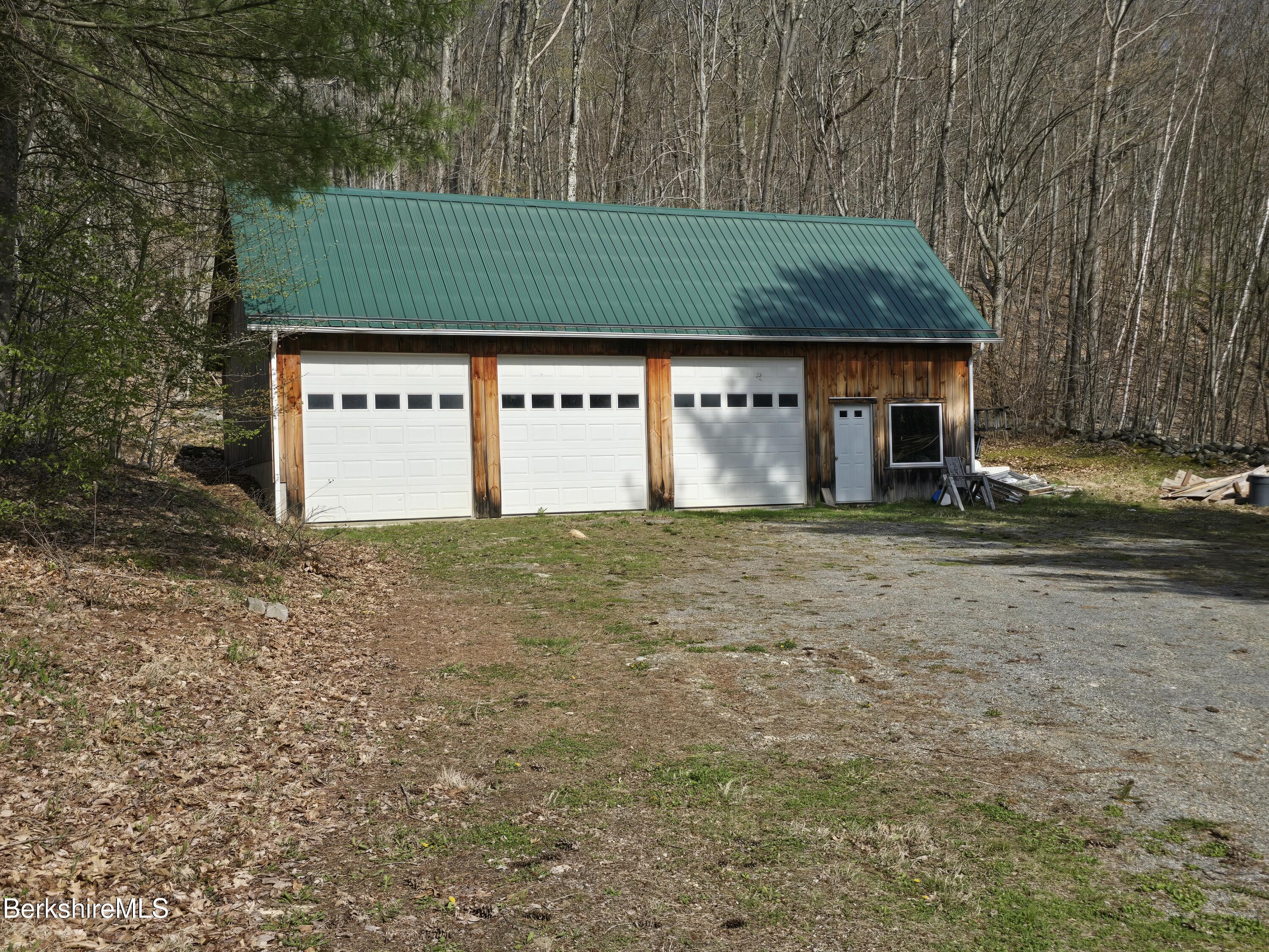 924 Henderson Rd, Williamstown, Massachusetts image 46