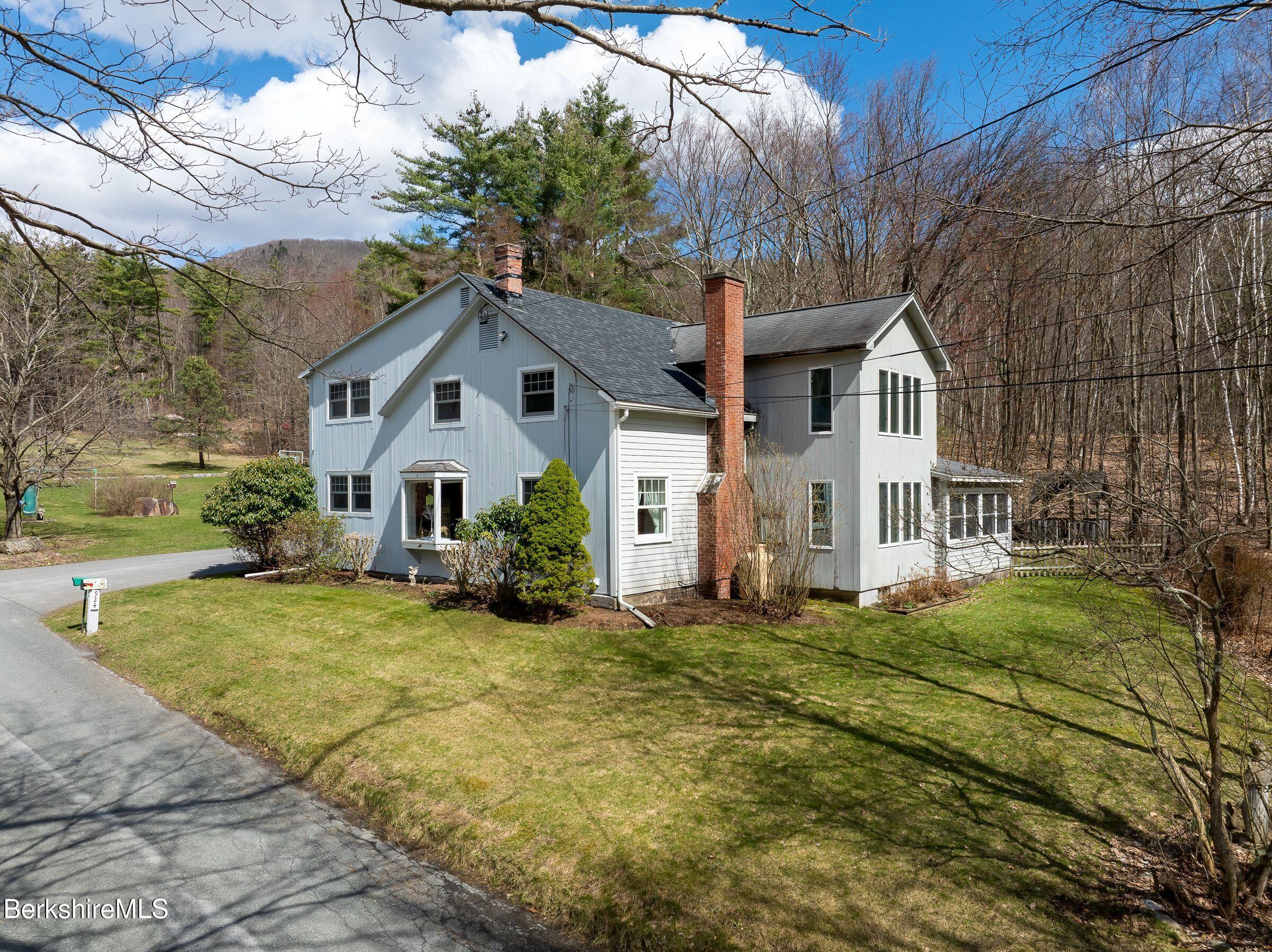 924 Henderson Rd, Williamstown, Massachusetts image 2