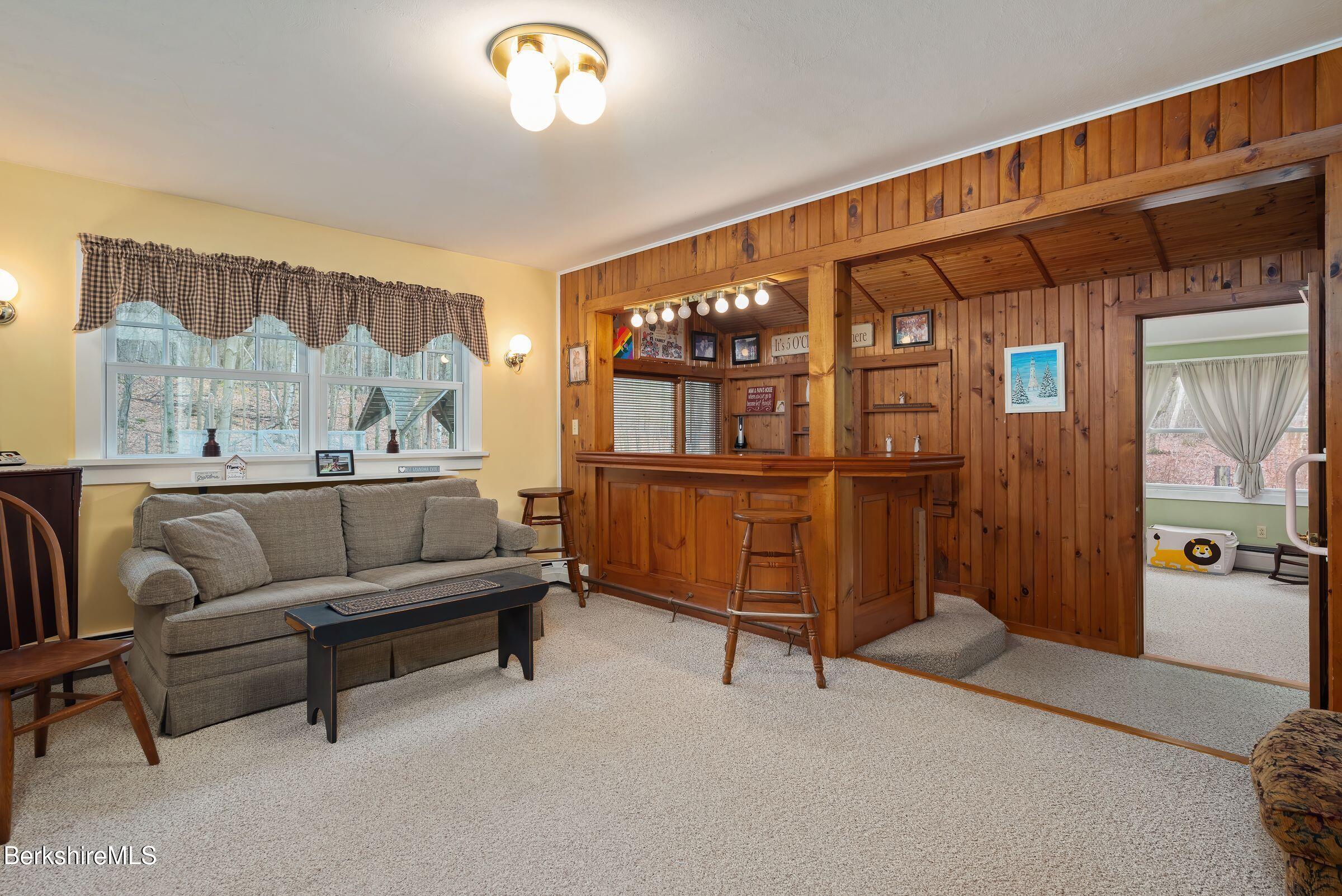 924 Henderson Rd, Williamstown, Massachusetts image 23