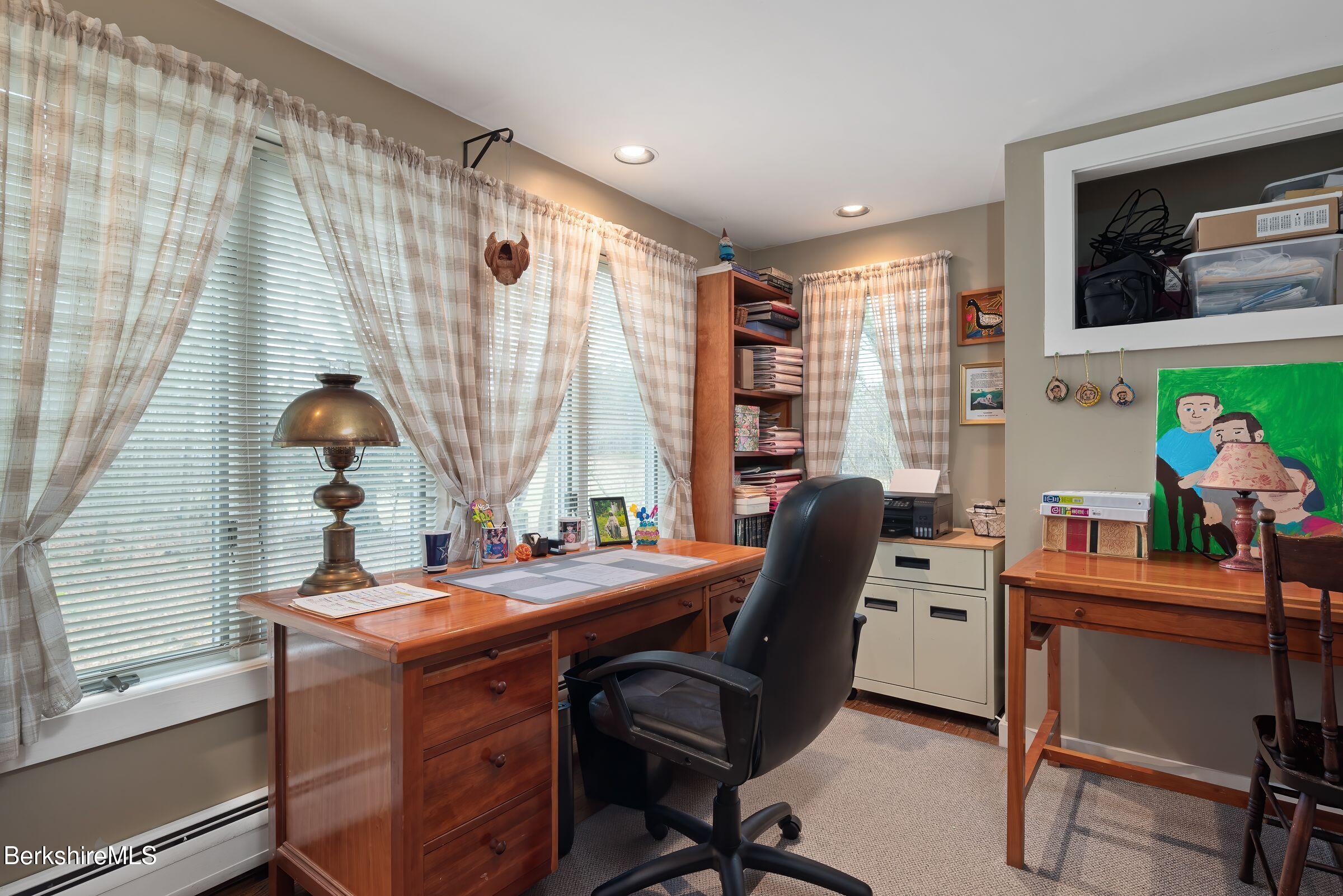 924 Henderson Rd, Williamstown, Massachusetts image 25