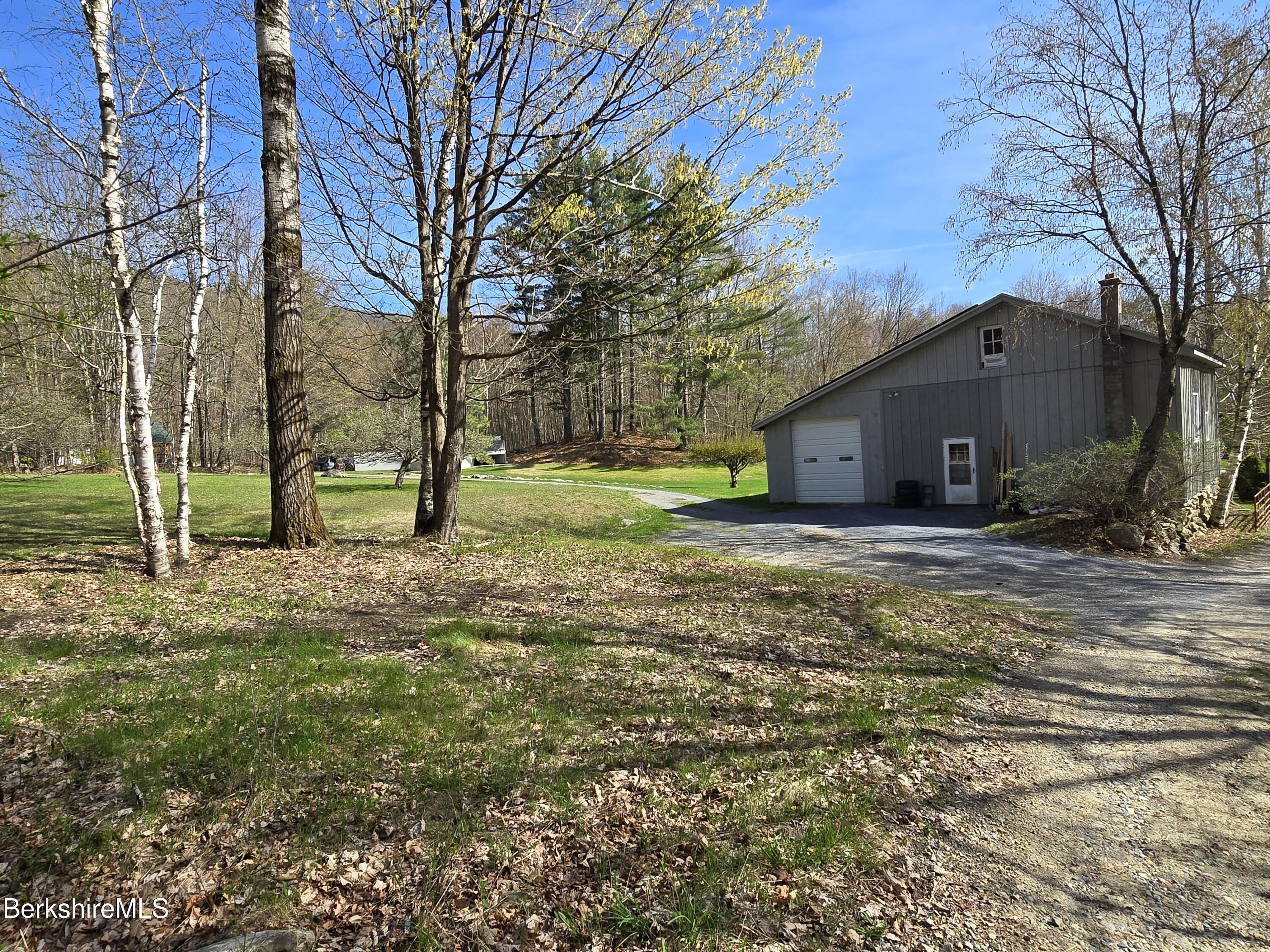 924 Henderson Rd, Williamstown, Massachusetts image 43