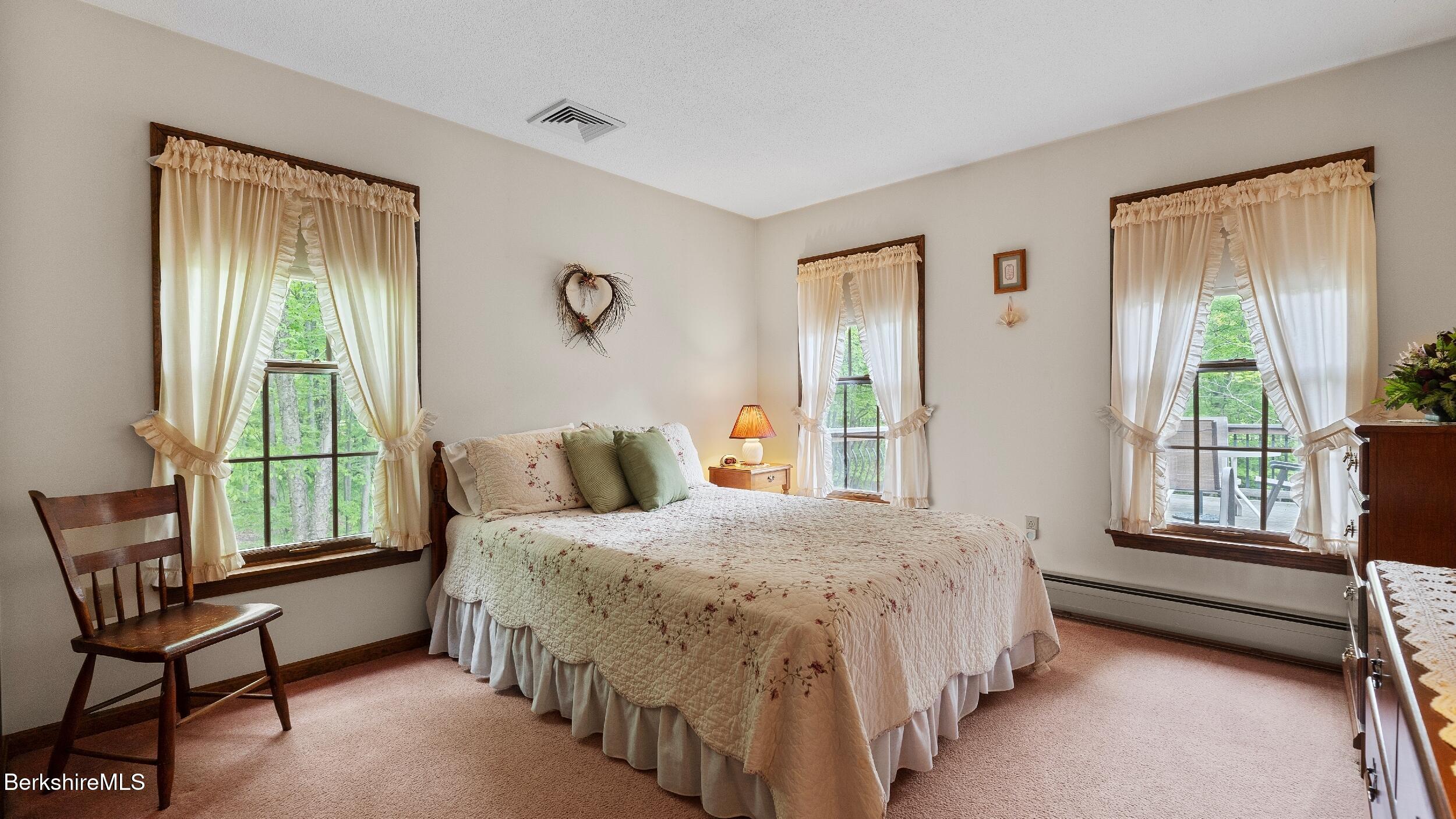 5 Victoria Ln, Lanesborough, Massachusetts image 34