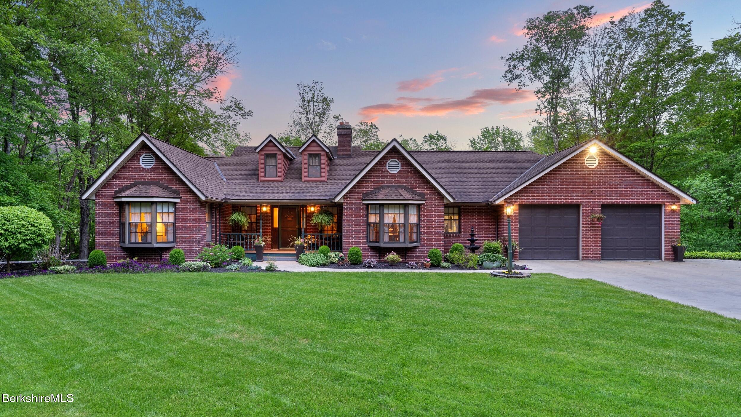 5 Victoria Ln, Lanesborough, Massachusetts image 8