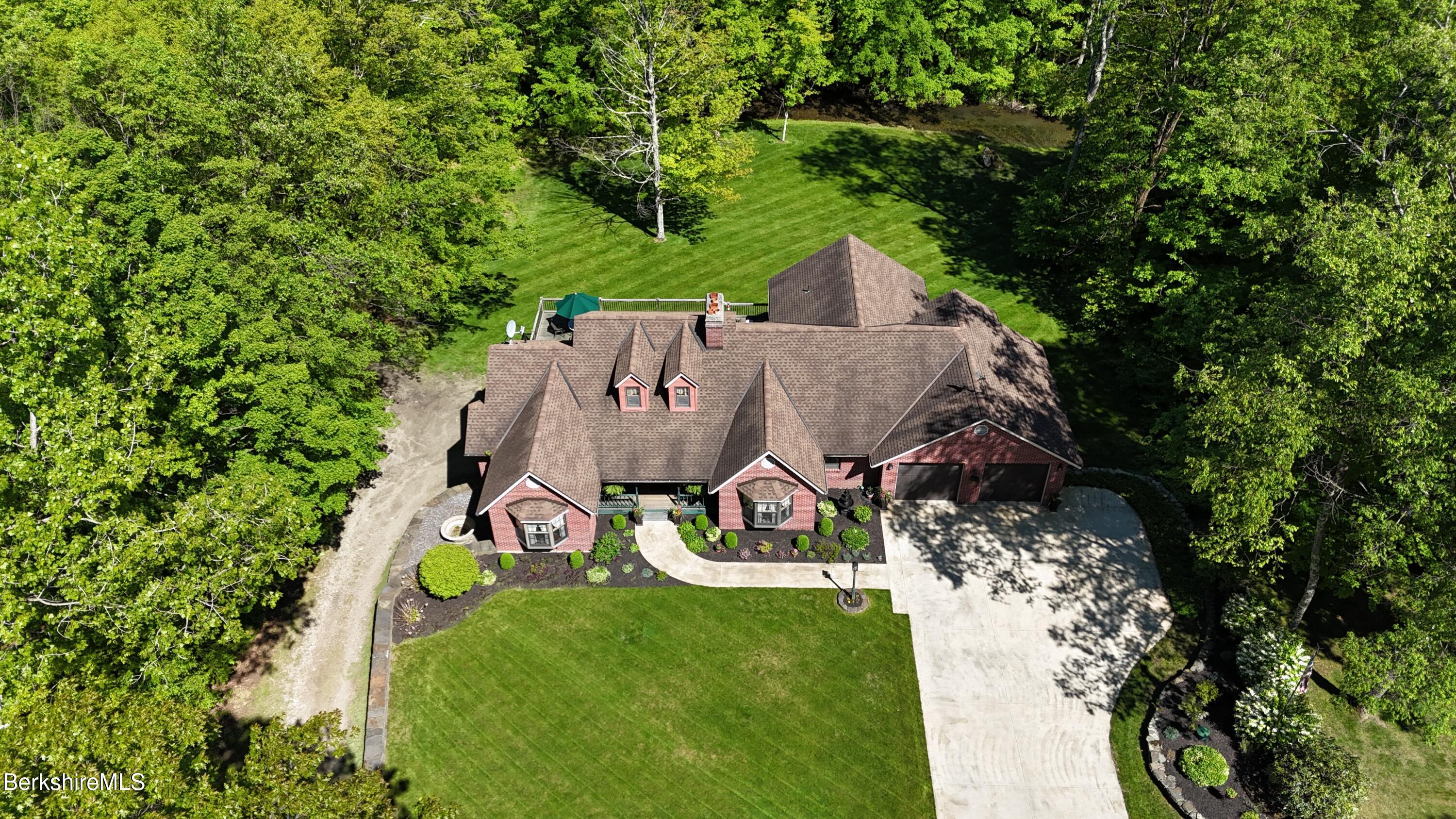 5 Victoria Ln, Lanesborough, Massachusetts image 13