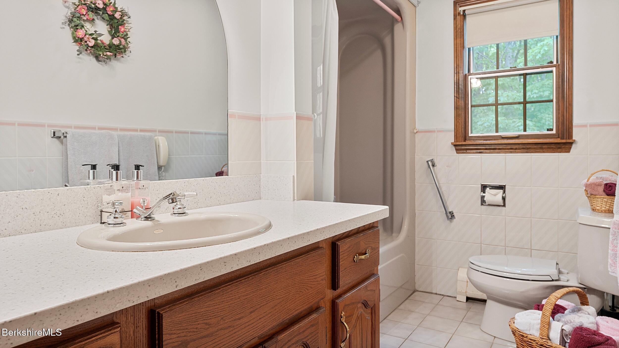 5 Victoria Ln, Lanesborough, Massachusetts image 36