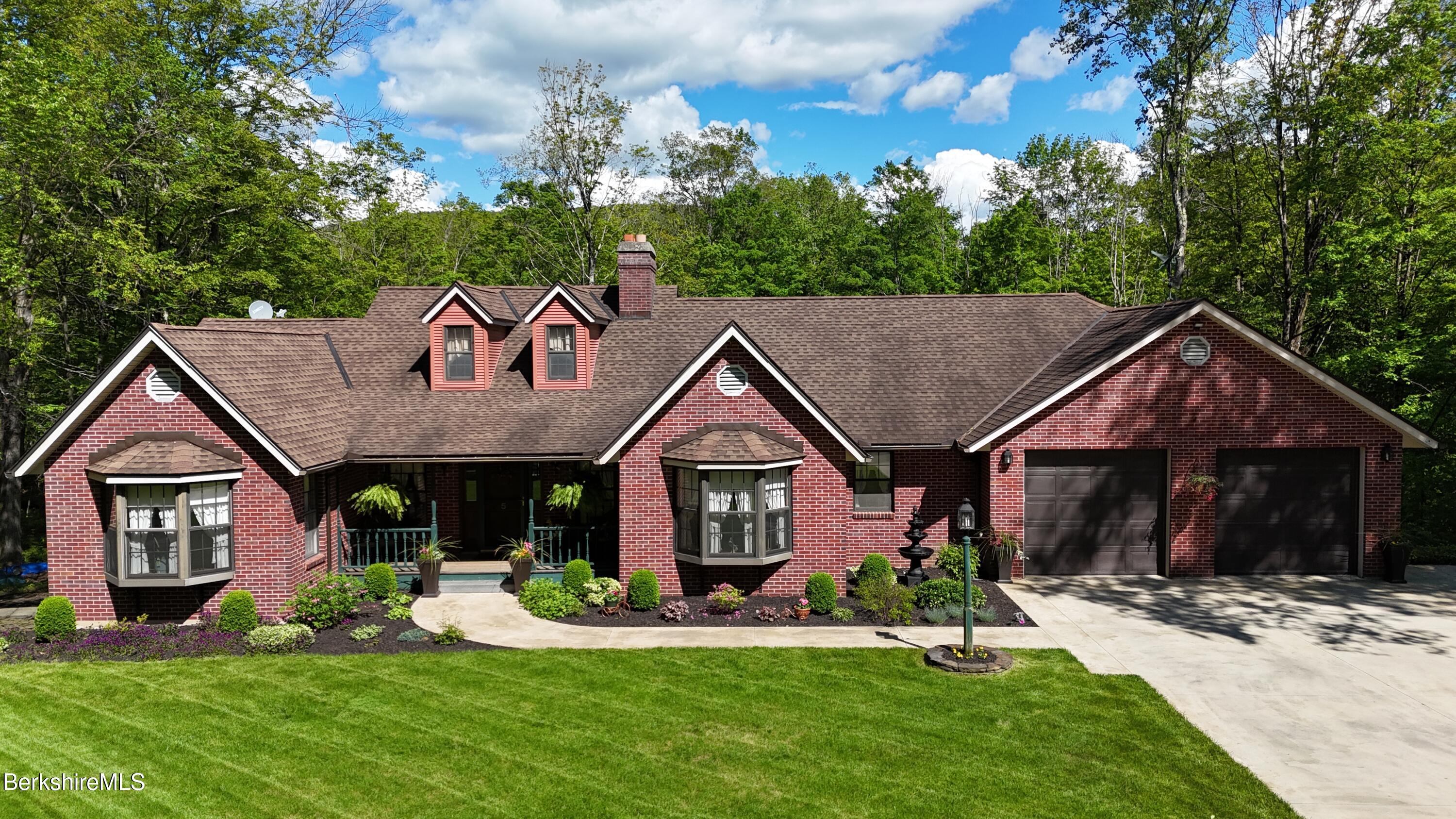 5 Victoria Ln, Lanesborough, Massachusetts image 10