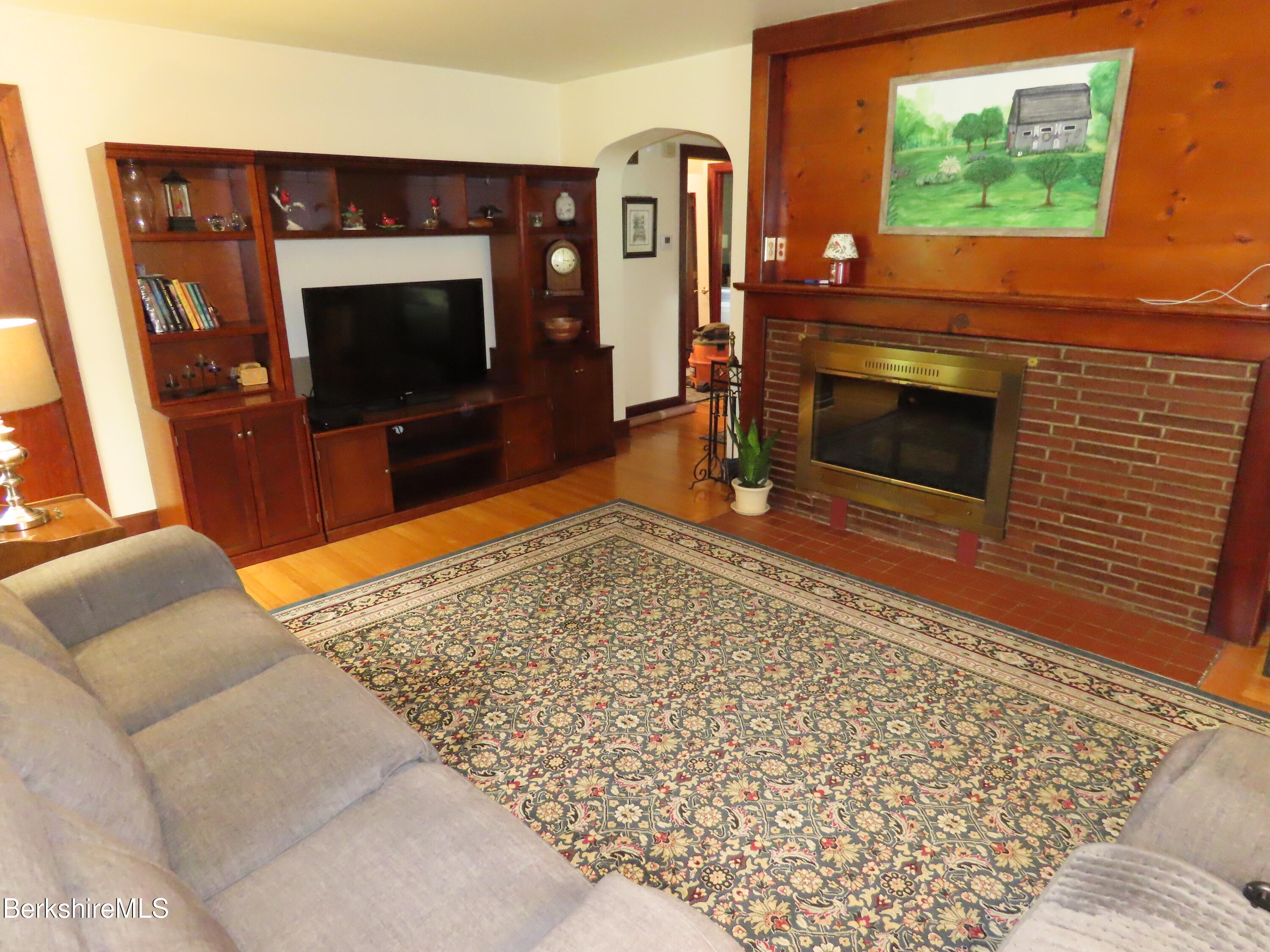 236 Summer St, Lanesborough, Massachusetts image 32