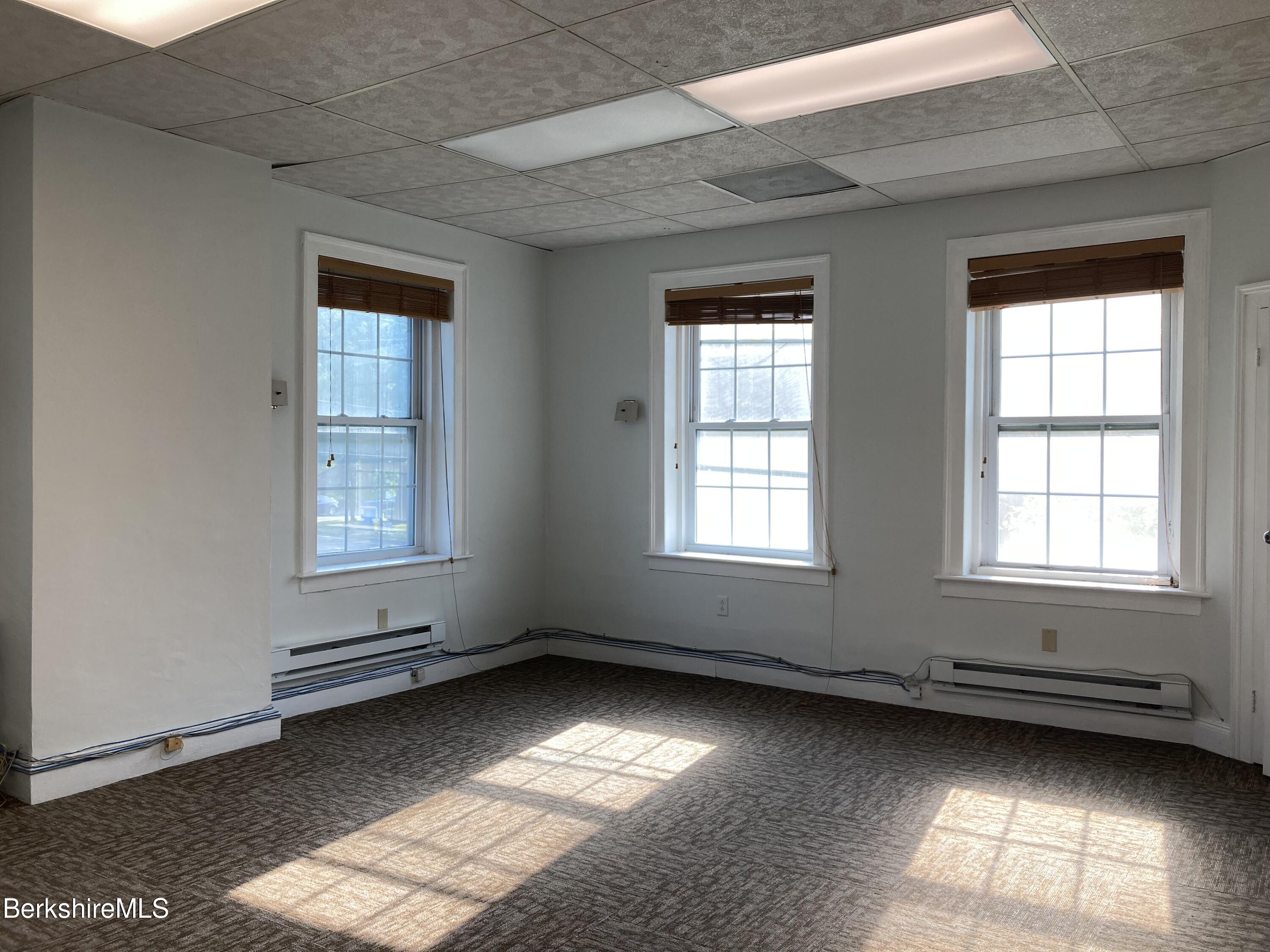 Pittsfield, Massachusetts 01201, United States, ,Commercial,Active,81035