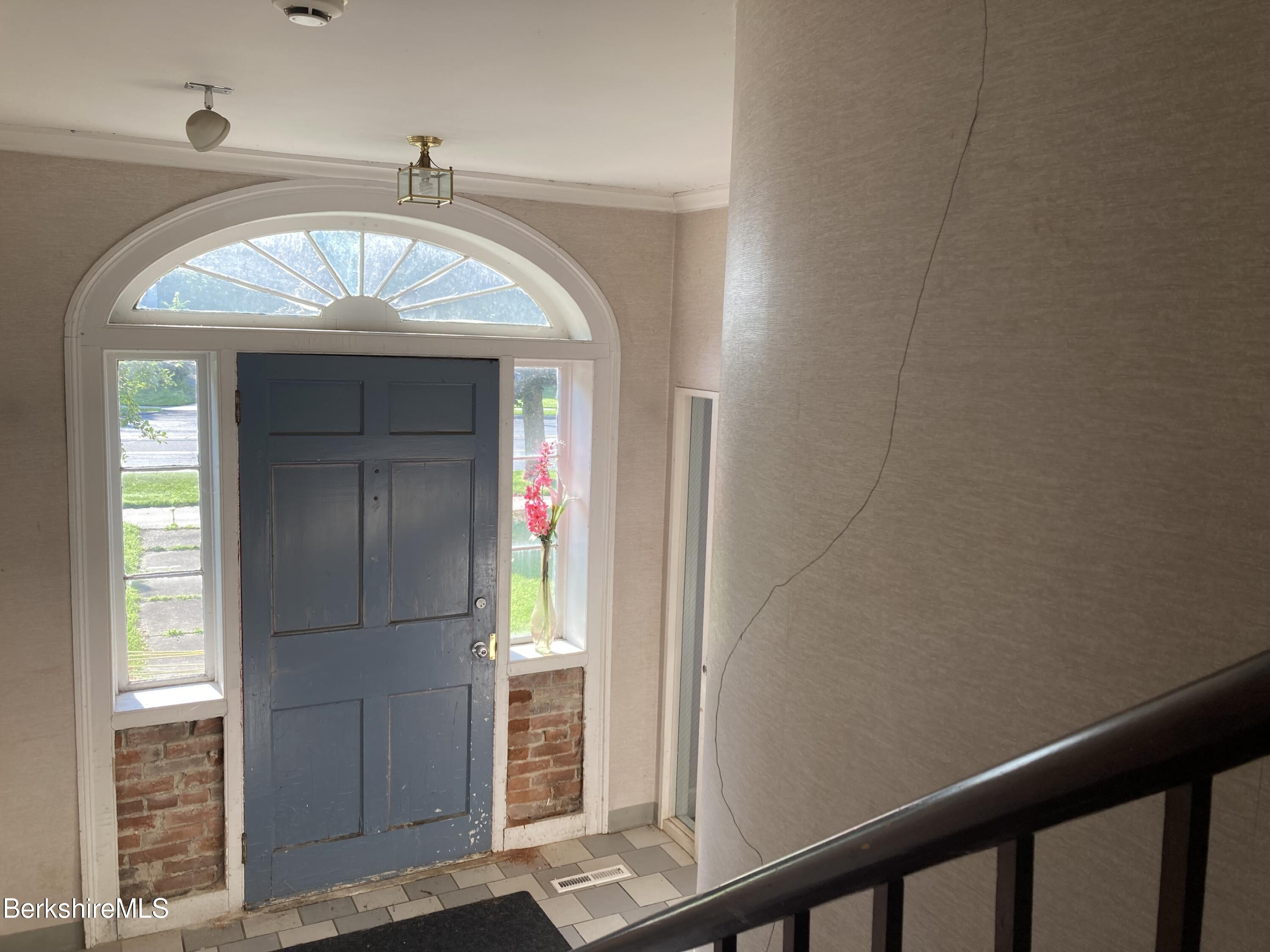 Pittsfield, Massachusetts 01201, United States, ,Commercial,Active,81035