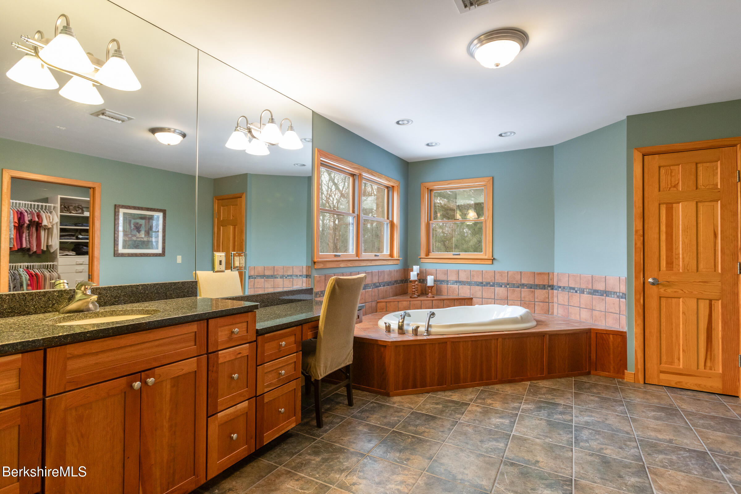 281 Forest Hill Dr, Hinsdale, Massachusetts image 30