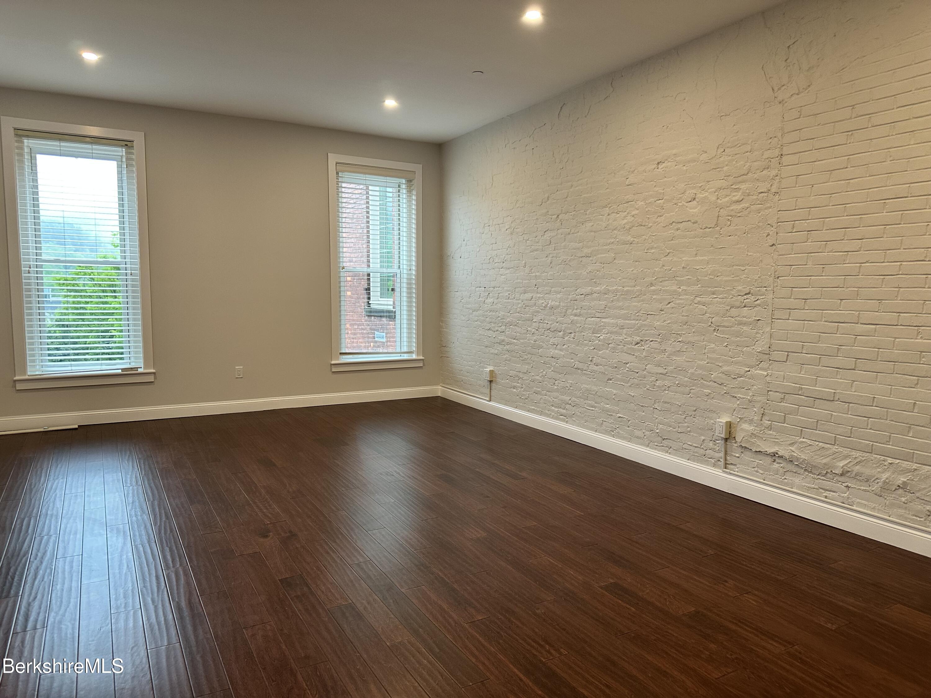 281 Main St #2 C, Great Barrington, Massachusetts image 16