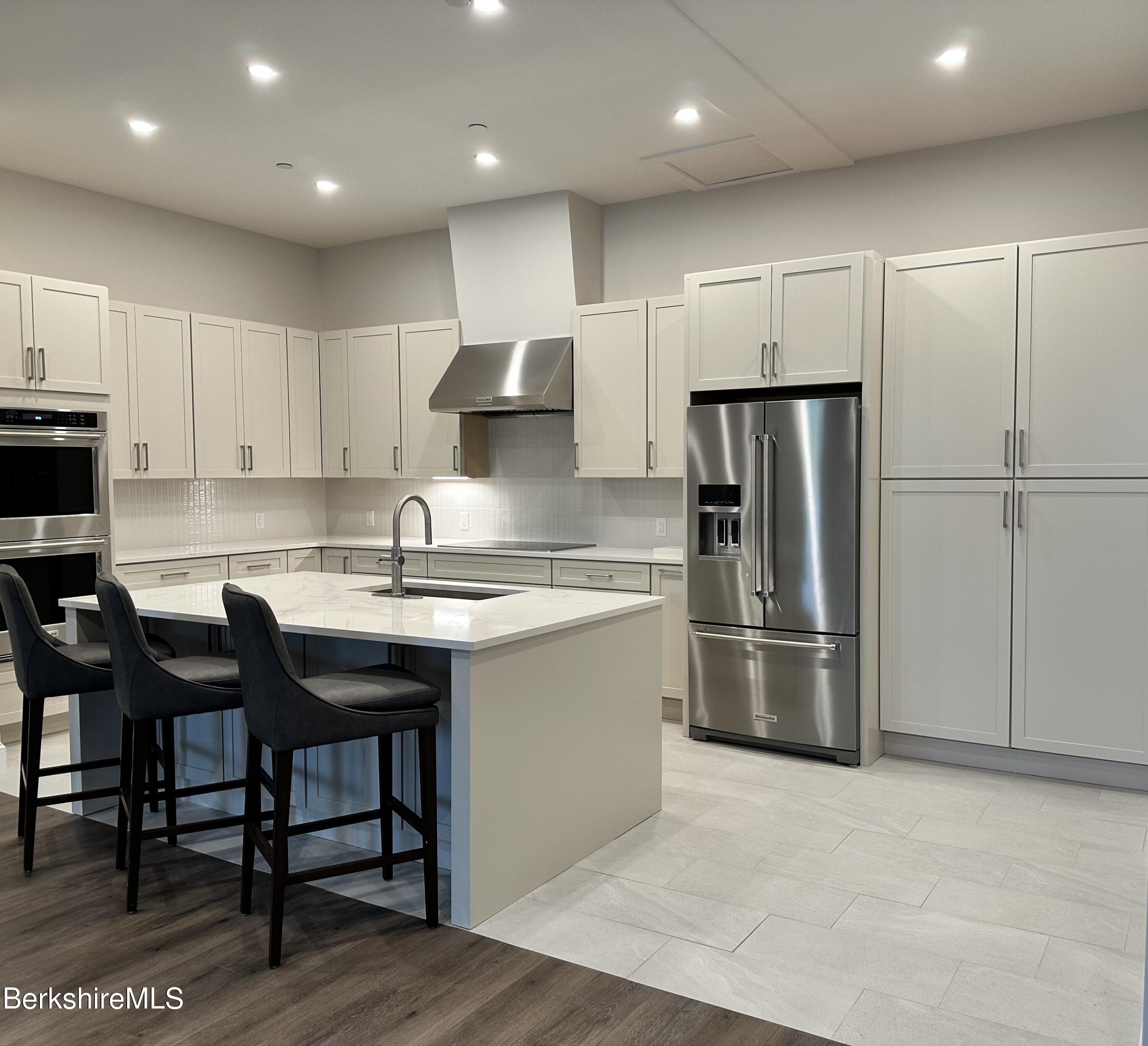 281 Main St #2 C, Great Barrington, Massachusetts image 3