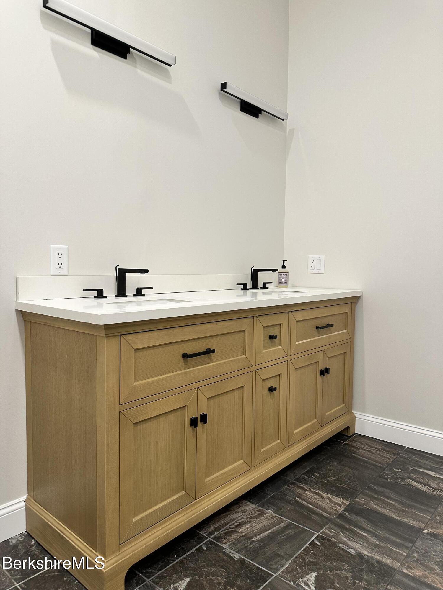281 Main St #2 C, Great Barrington, Massachusetts image 18